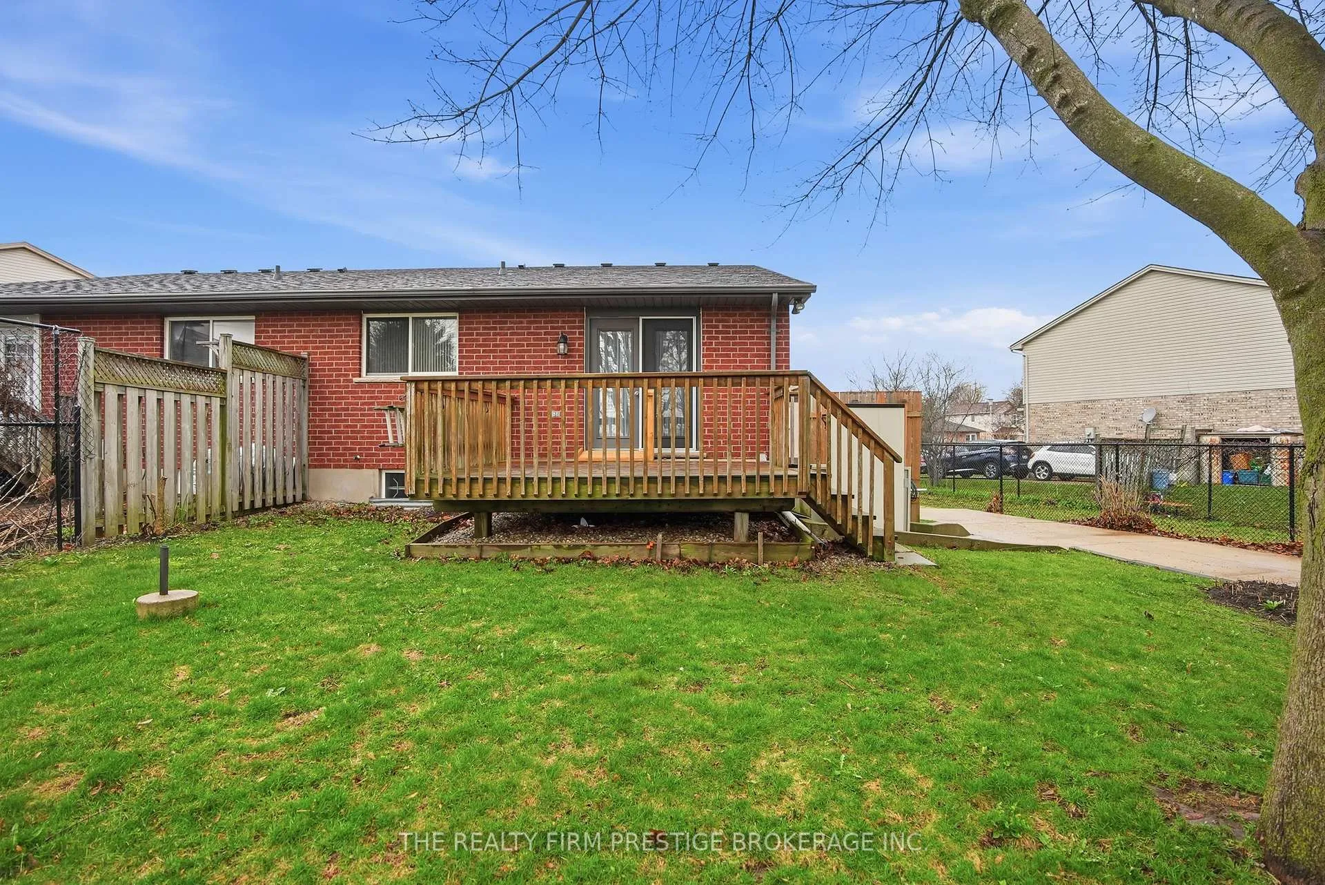 Photo 22 of 277 Fleming Drive, London, East D — HOMEH