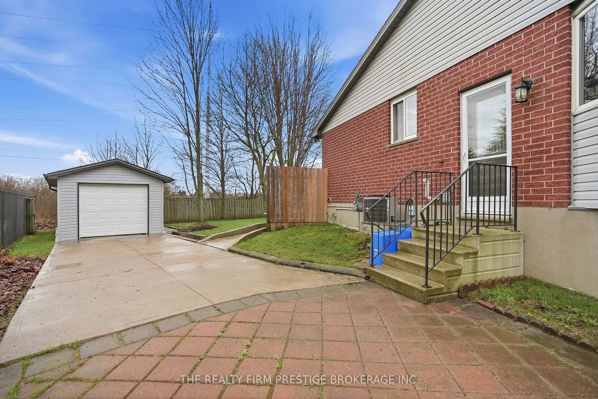 Photo 23 of 277 Fleming Drive, London, East D — HOMEH