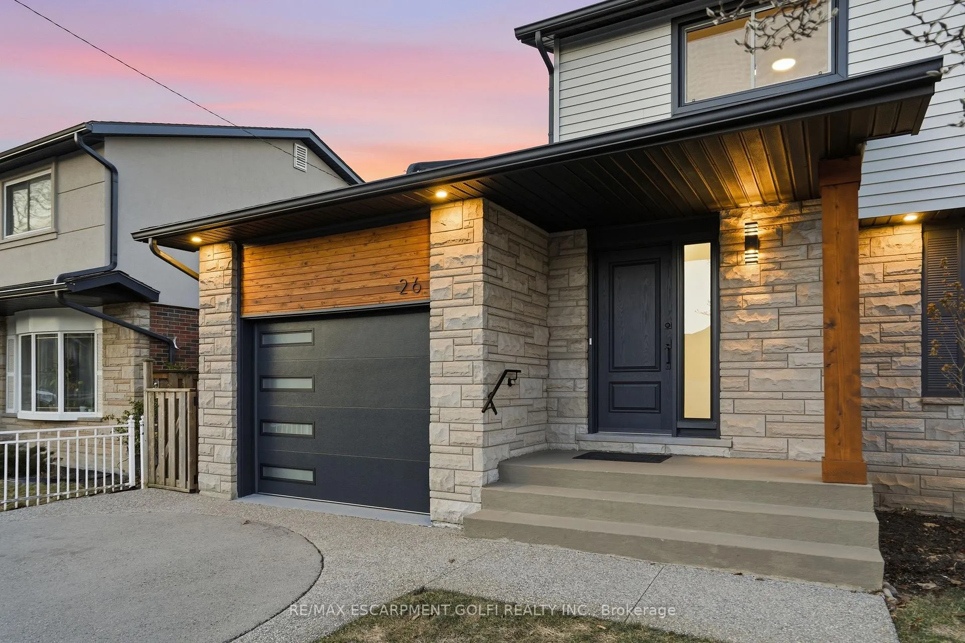 Photo 3 of 26 Clifton Downs Road, Hamilton, Gilbert — HOMEH