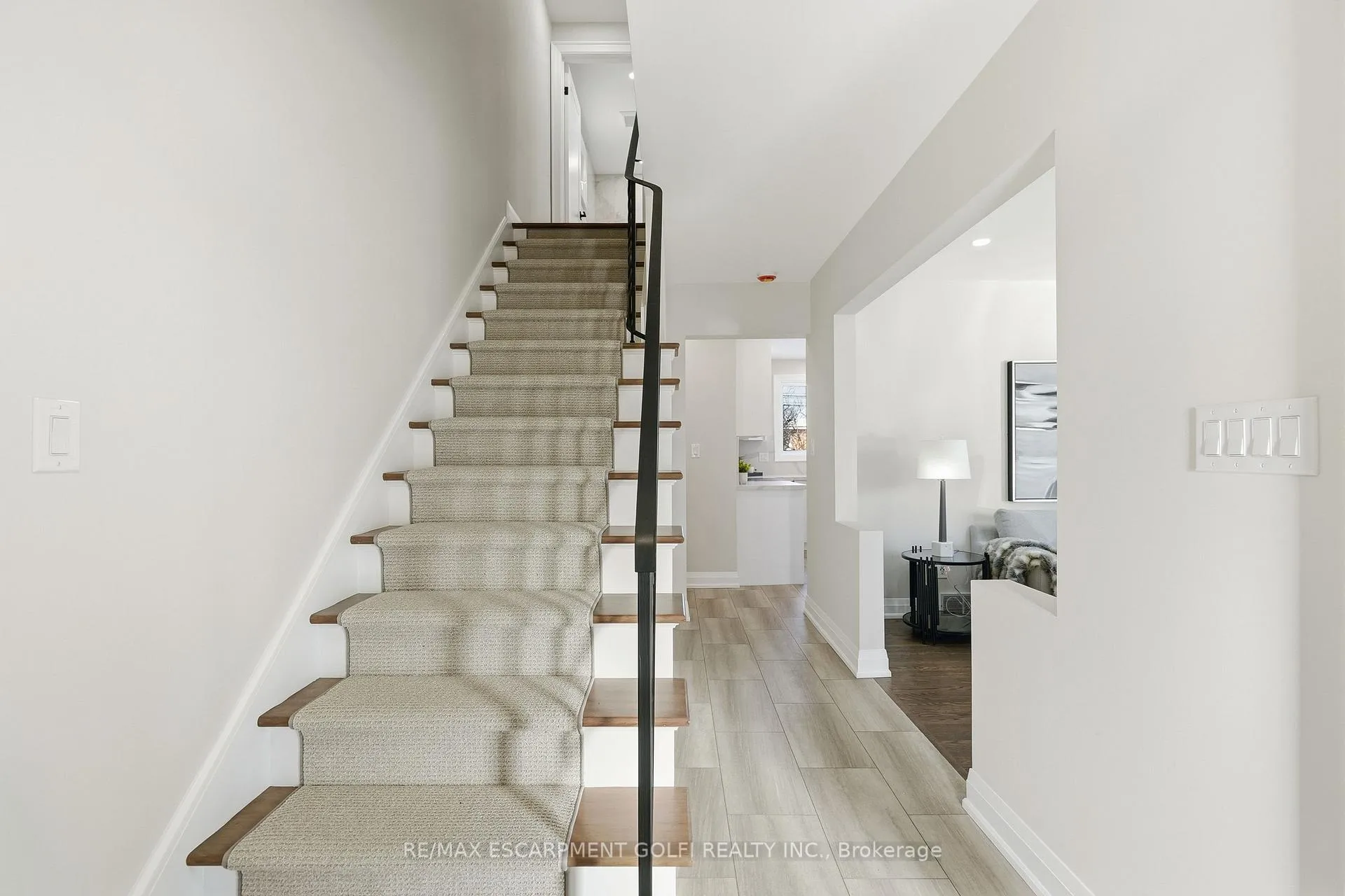Photo 4 of 26 Clifton Downs Road, Hamilton, Gilbert — HOMEH