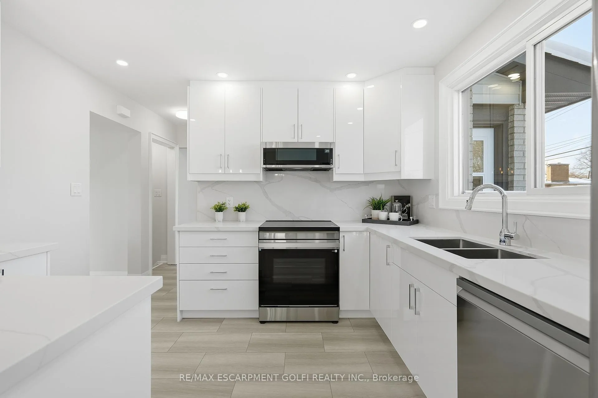 Photo 12 of 26 Clifton Downs Road, Hamilton, Gilbert — HOMEH