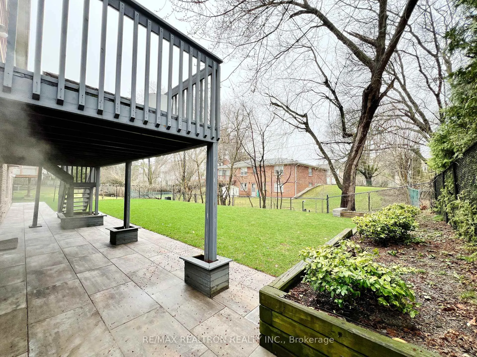 Photo 5 of Unit BSMT, 14 Canadiana Drive, Markham, Bayview Glen — HOMEH