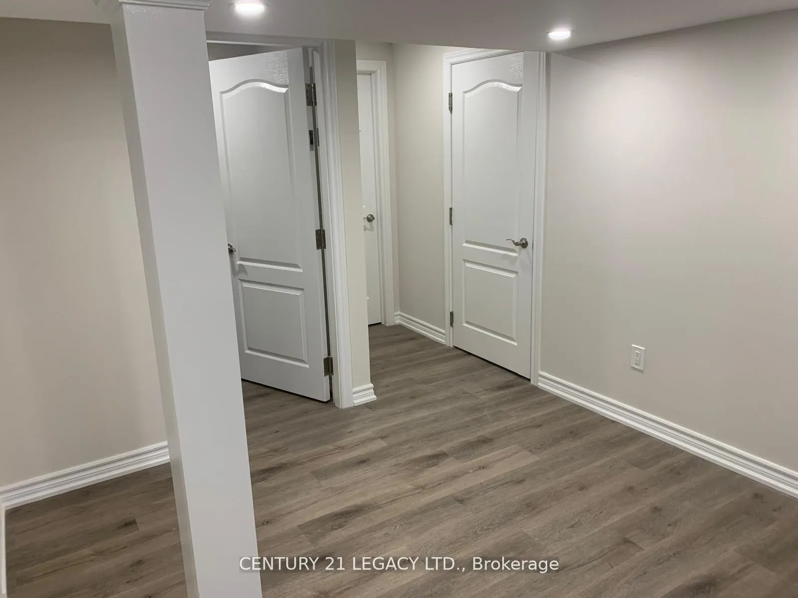 Photo 13 of 32 Helderman Street, Caledon, Rural Caledon — HOMEH