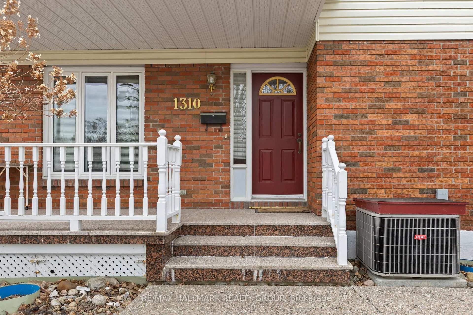 Photo 4 of 1310 Ferguson Street, Ottawa, Bel Air Heights — HOMEH