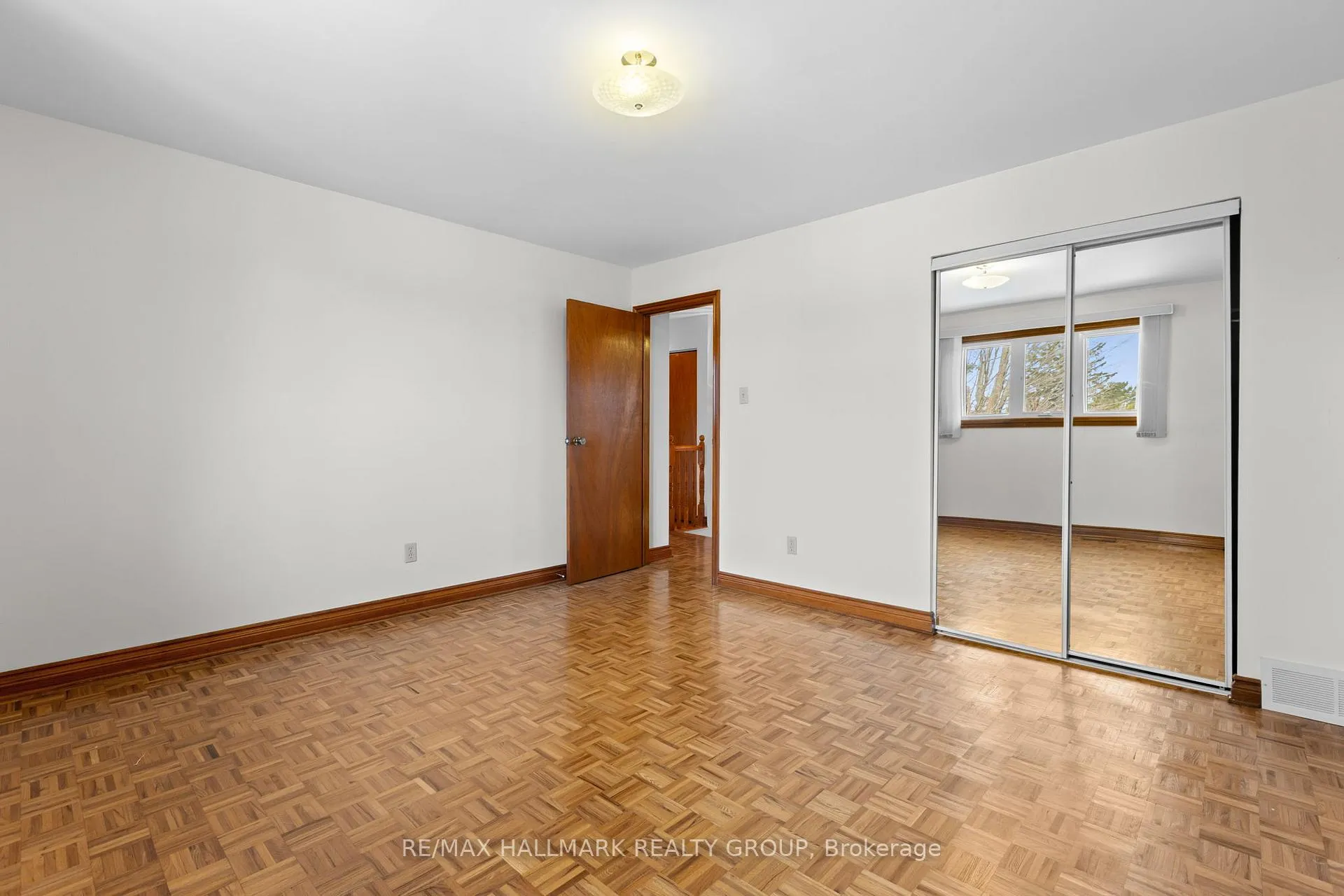 Photo 33 of 1310 Ferguson Street, Ottawa, Bel Air Heights — HOMEH