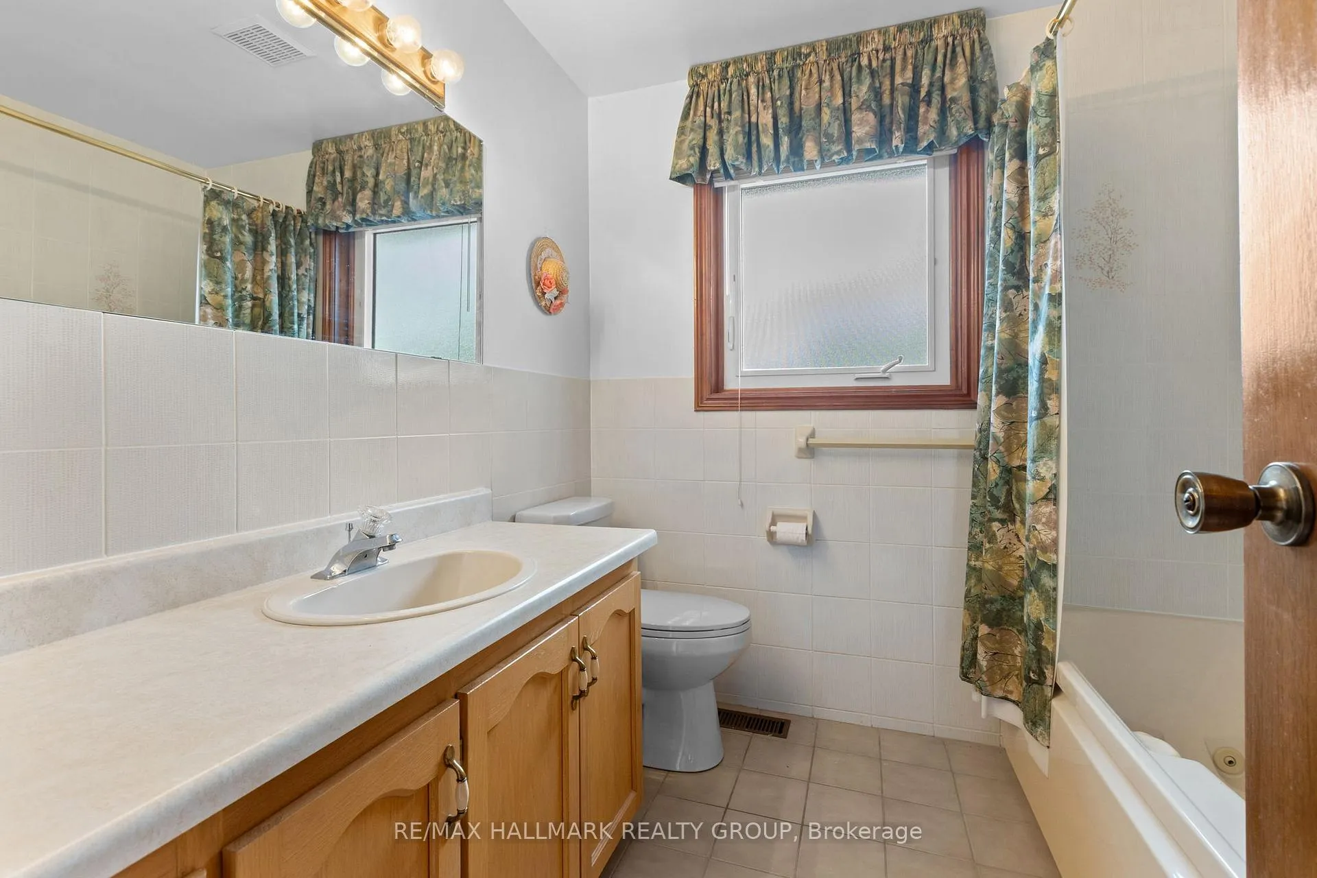 Photo 36 of 1310 Ferguson Street, Ottawa, Bel Air Heights — HOMEH