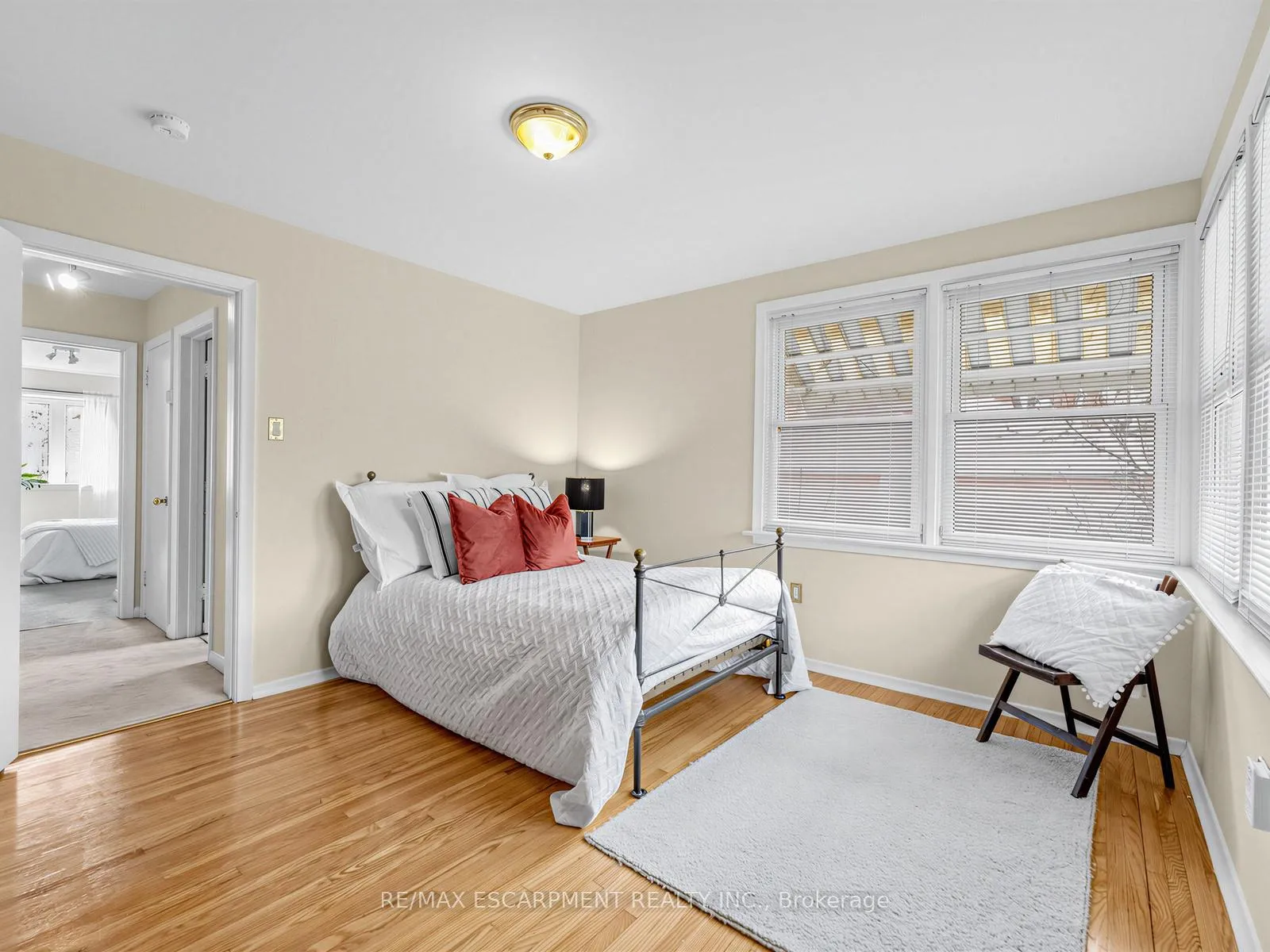 Photo 18 of 33 Mill Street S, Brampton, Downtown Brampton — HOMEH