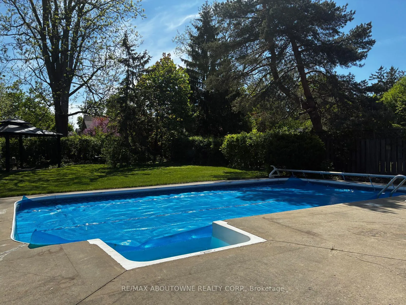 Photo 40 of 33 Mill Street S, Brampton, Downtown Brampton — HOMEH