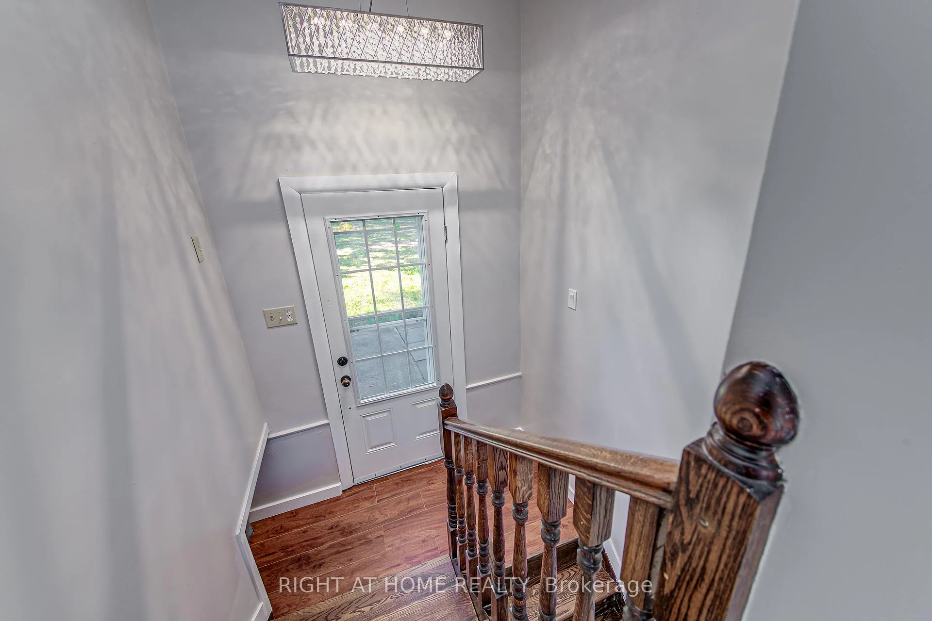 Photo 28 of 1225 Bayfield Street N, Springwater, Midhurst — HOMEH