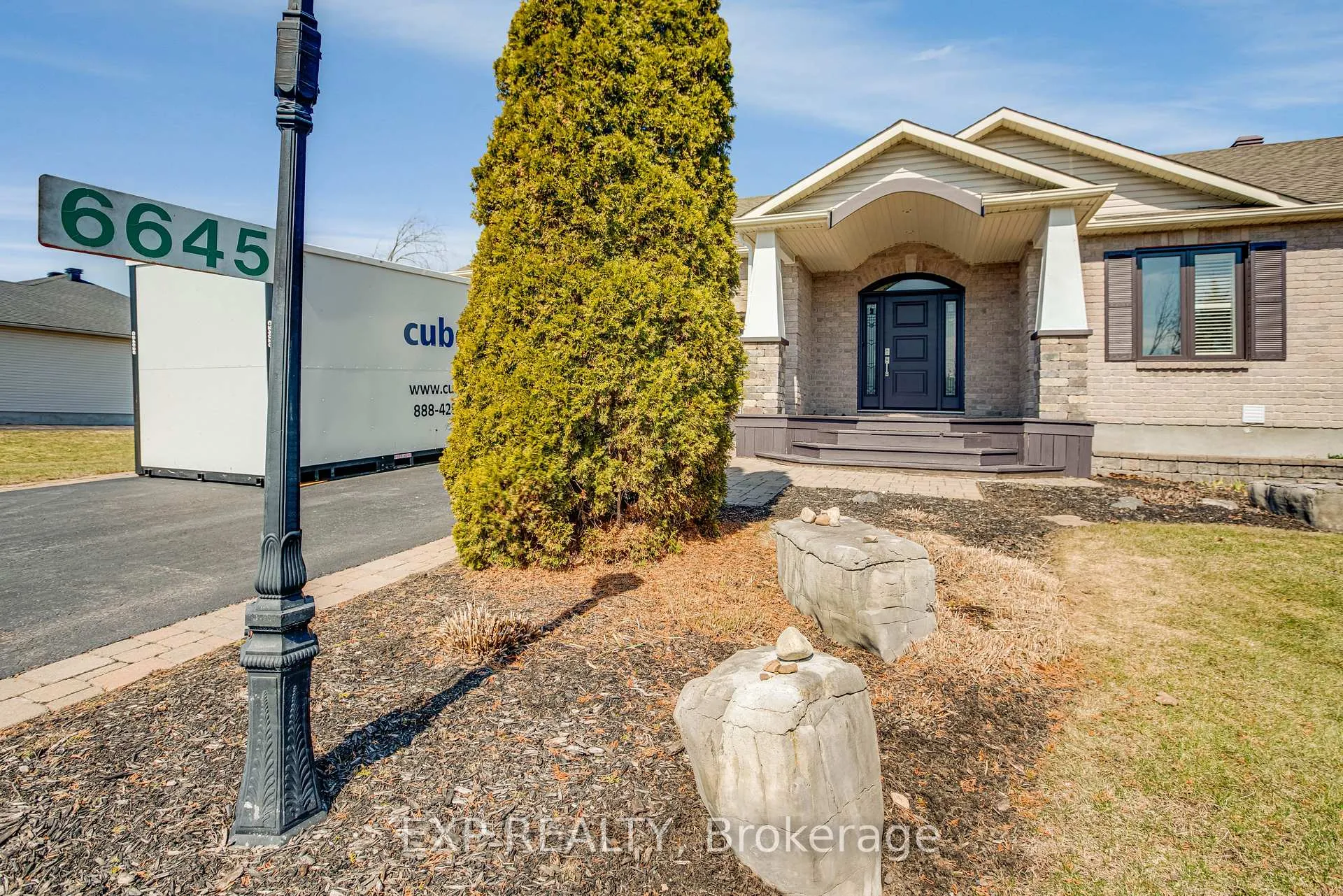 Photo 2 of 6645 Tommary Drive, Ottawa, Greely — HOMEH
