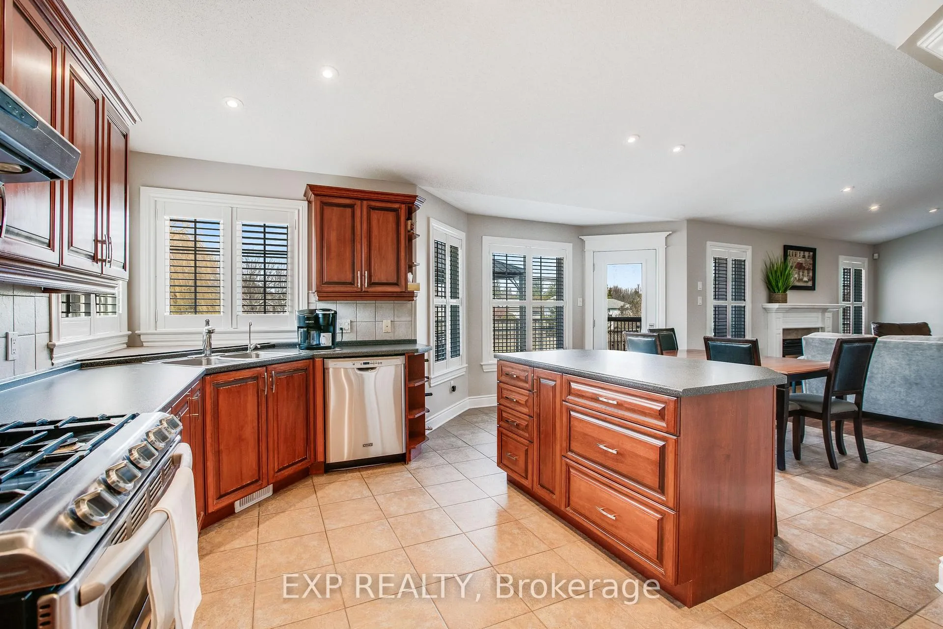 Photo 17 of 6645 Tommary Drive, Ottawa, Greely — HOMEH