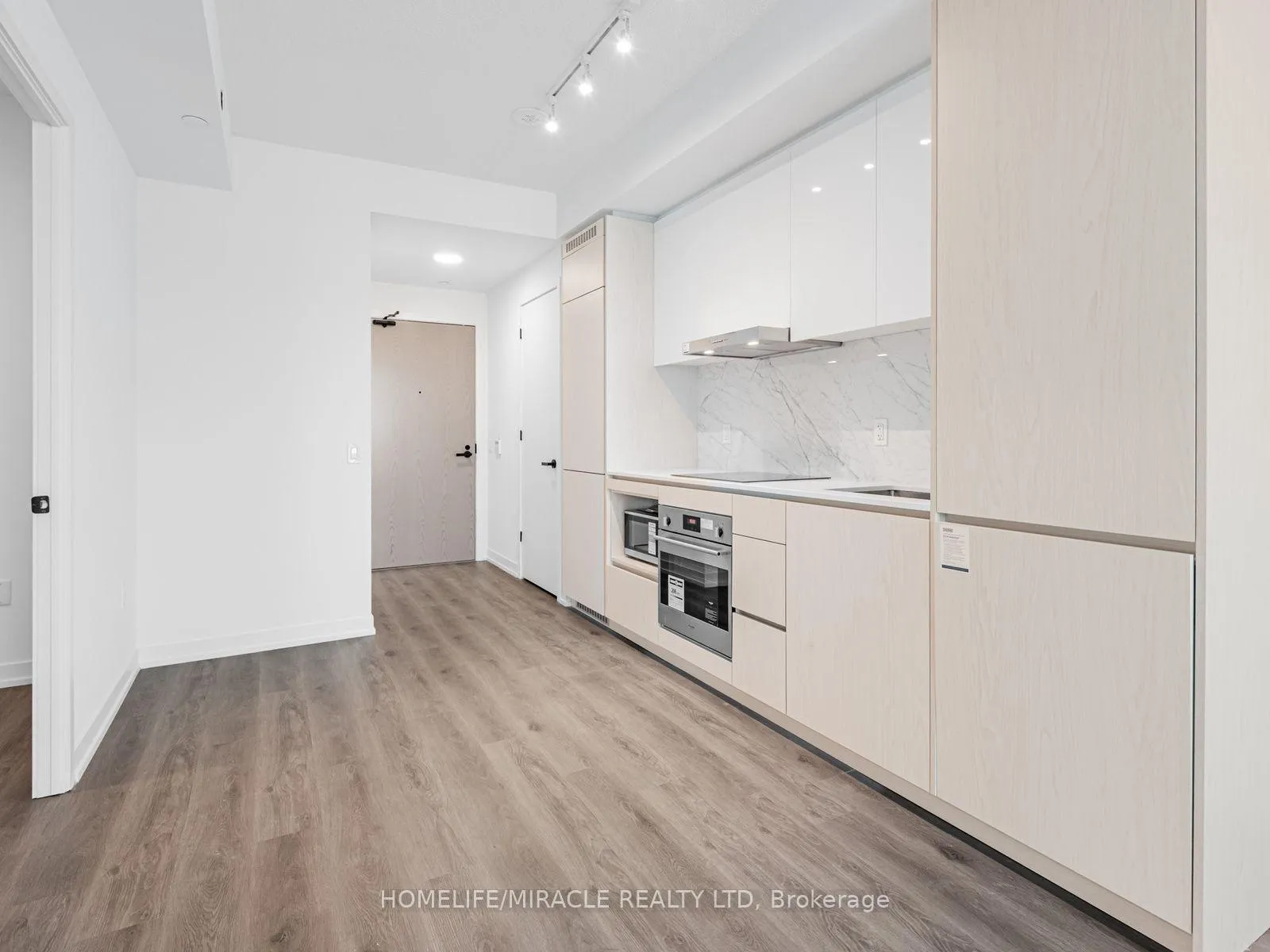 Photo 21 of Unit 2009, 28 Interchange Way, Vaughan, Vaughan Corporate Centre — HOMEH