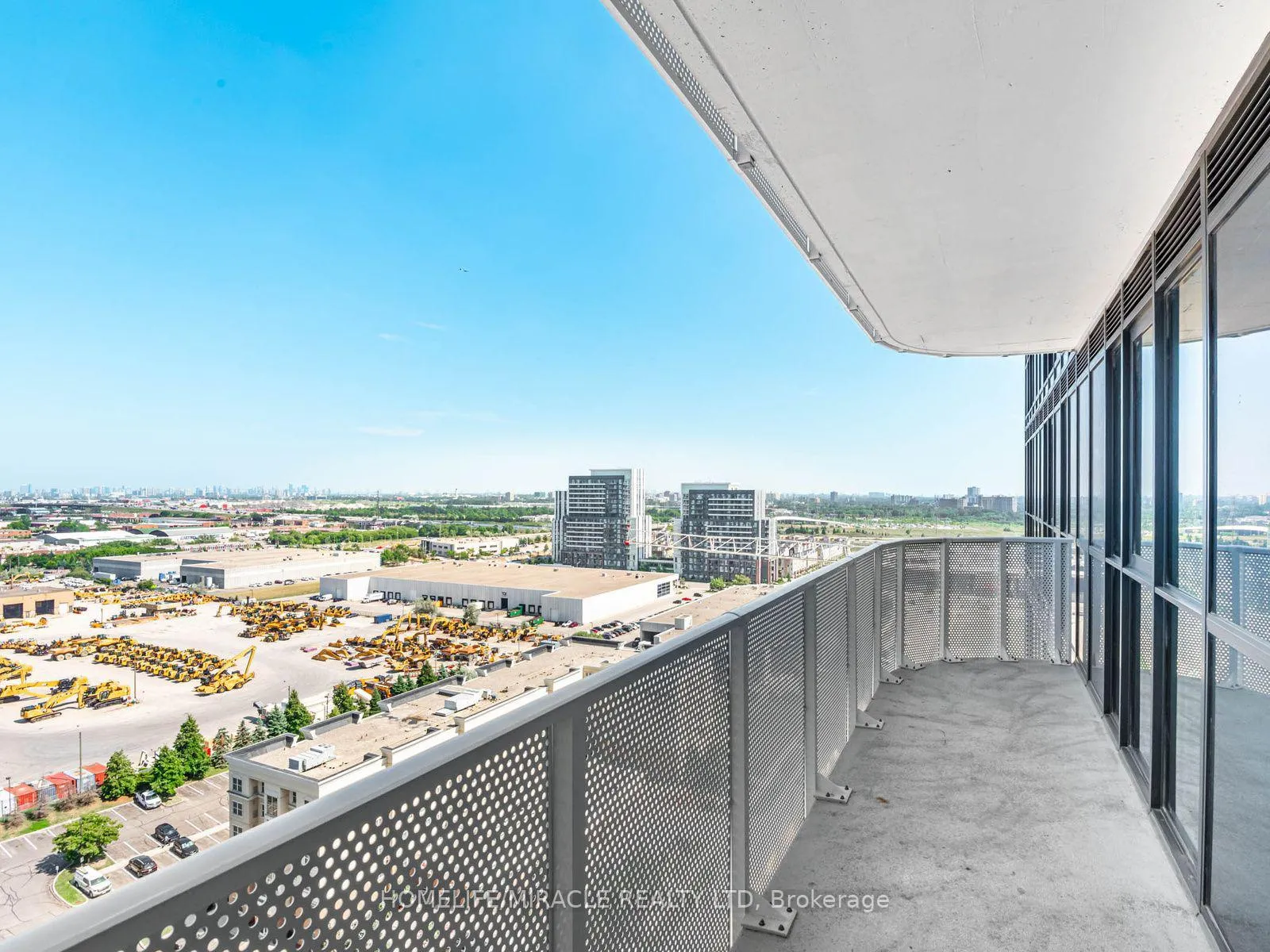 Photo 25 of Unit 2009, 28 Interchange Way, Vaughan, Vaughan Corporate Centre — HOMEH