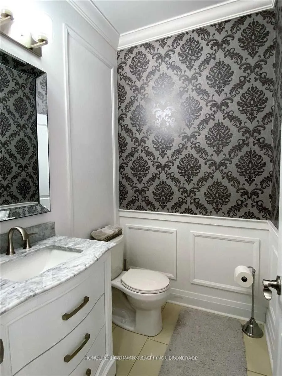Photo 17 of 65 Sharplin Drive, Ajax, South East — HOMEH
