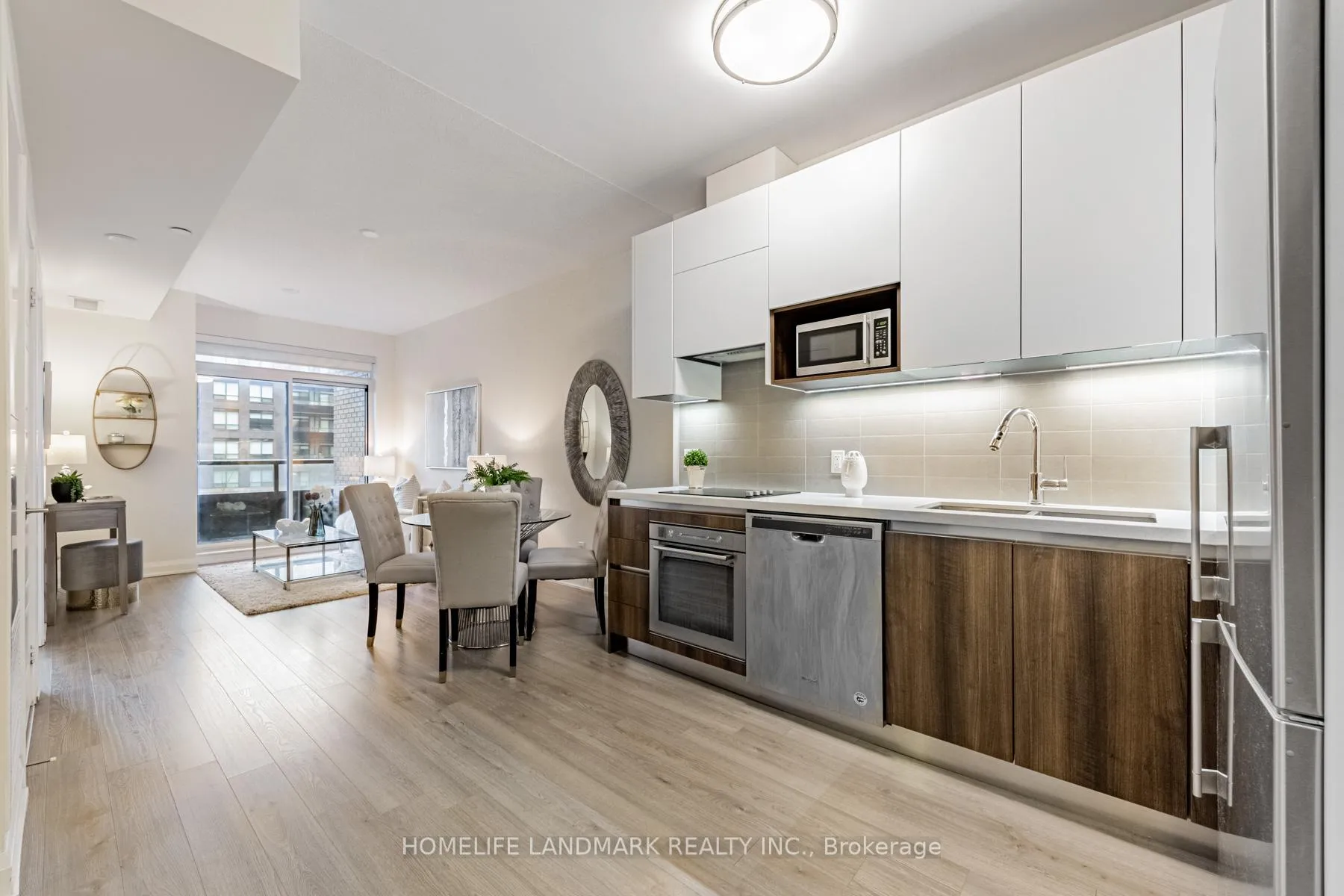Photo 3 of Unit 532, 15 Water Walk Drive, Markham, Unionville — HOMEH