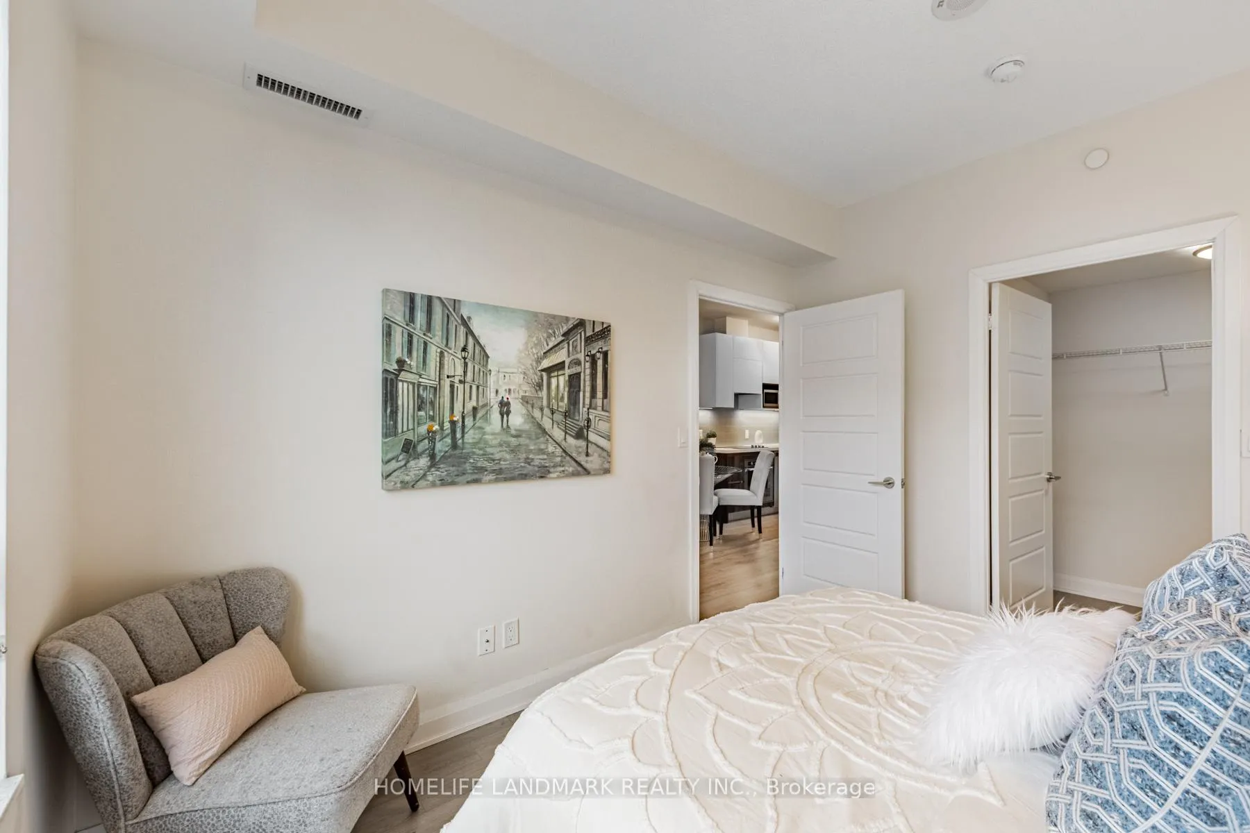 Photo 12 of Unit 532, 15 Water Walk Drive, Markham, Unionville — HOMEH