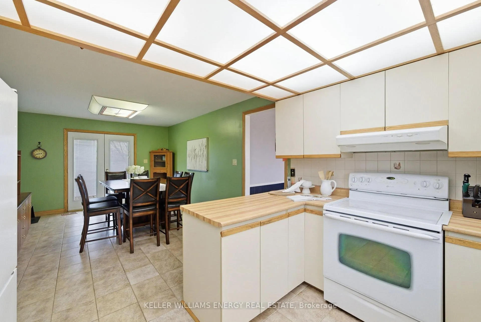 Photo 7 of 15 Westmore Street, Clarington, Courtice — HOMEH