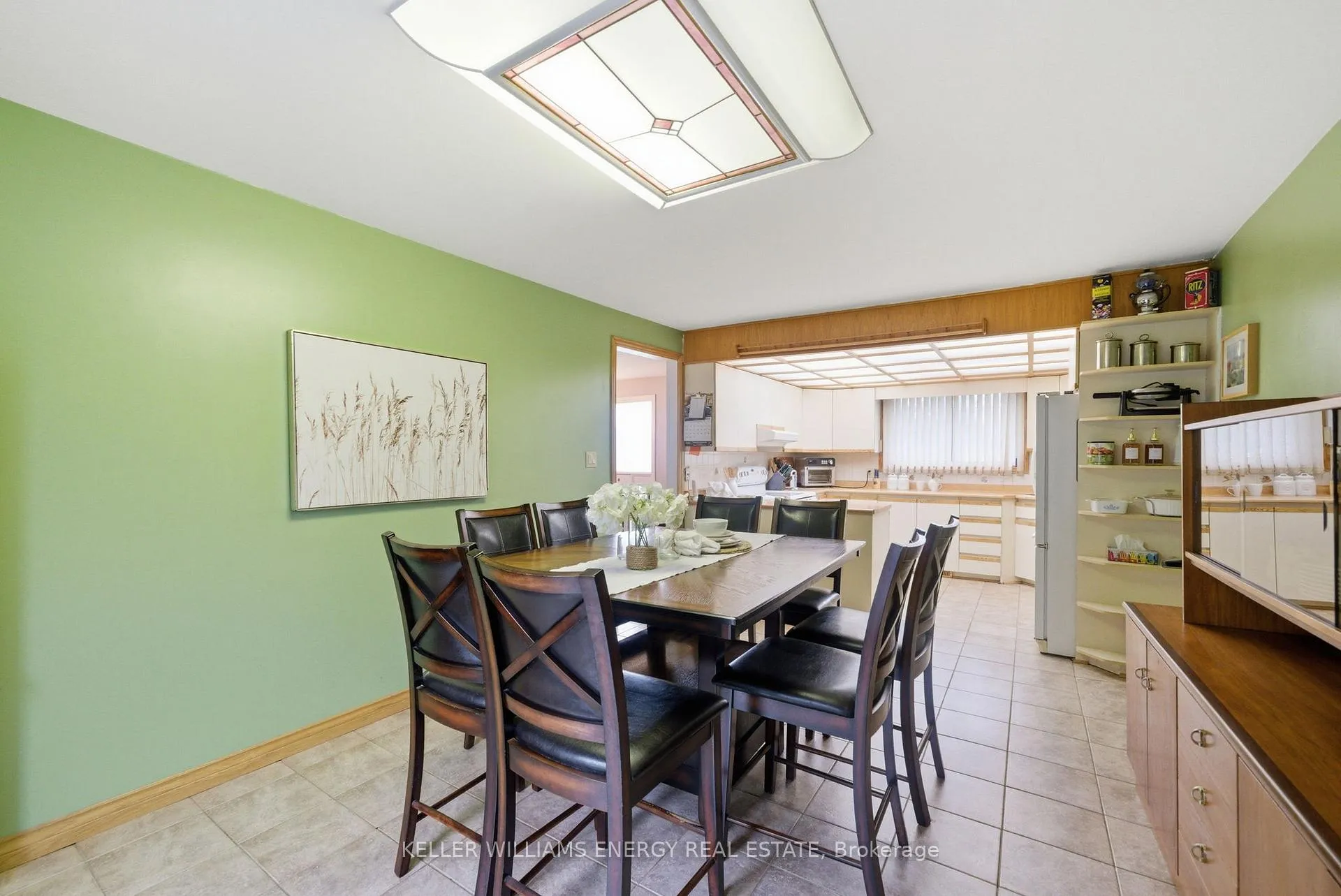 Photo 9 of 15 Westmore Street, Clarington, Courtice — HOMEH