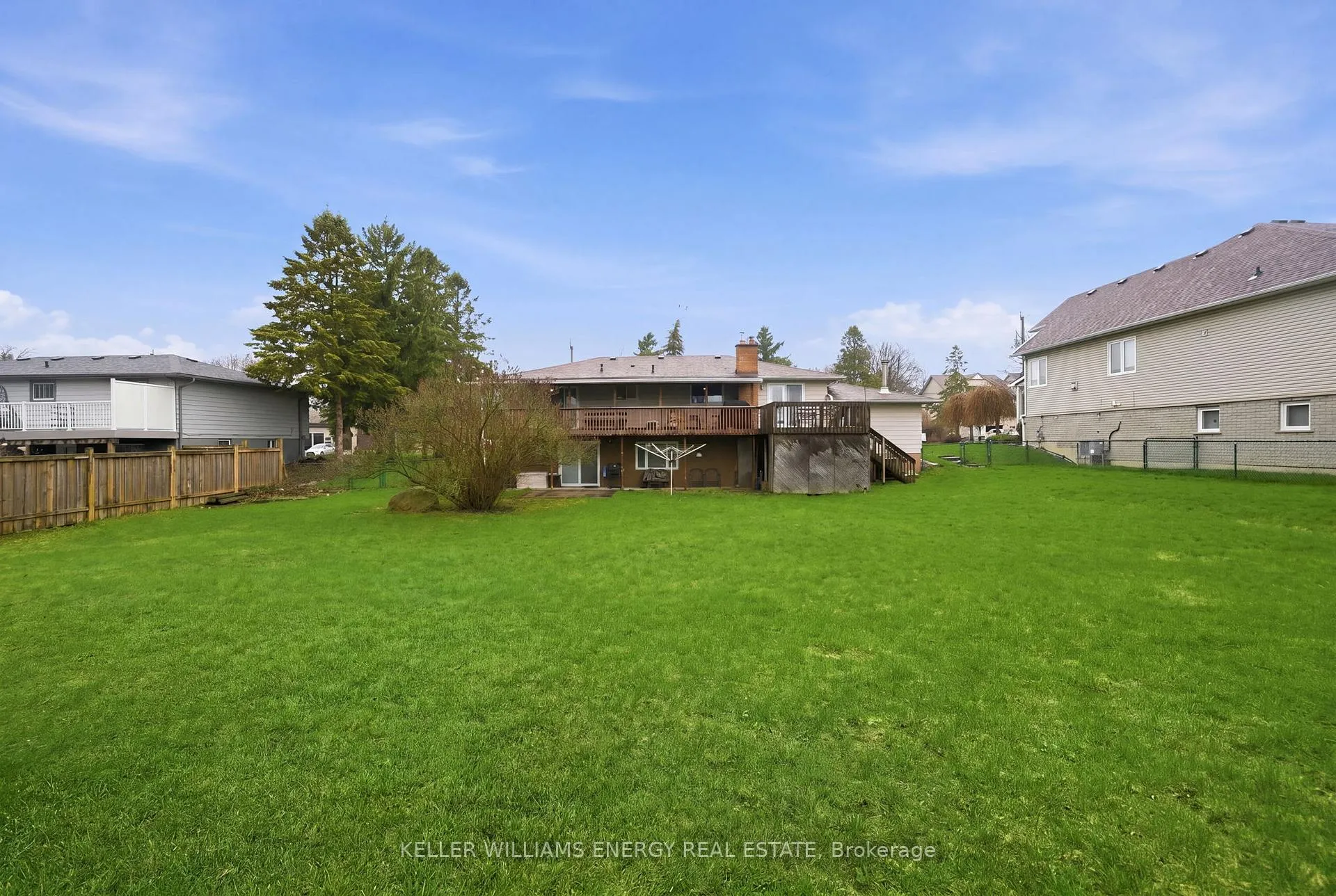 Photo 32 of 15 Westmore Street, Clarington, Courtice — HOMEH