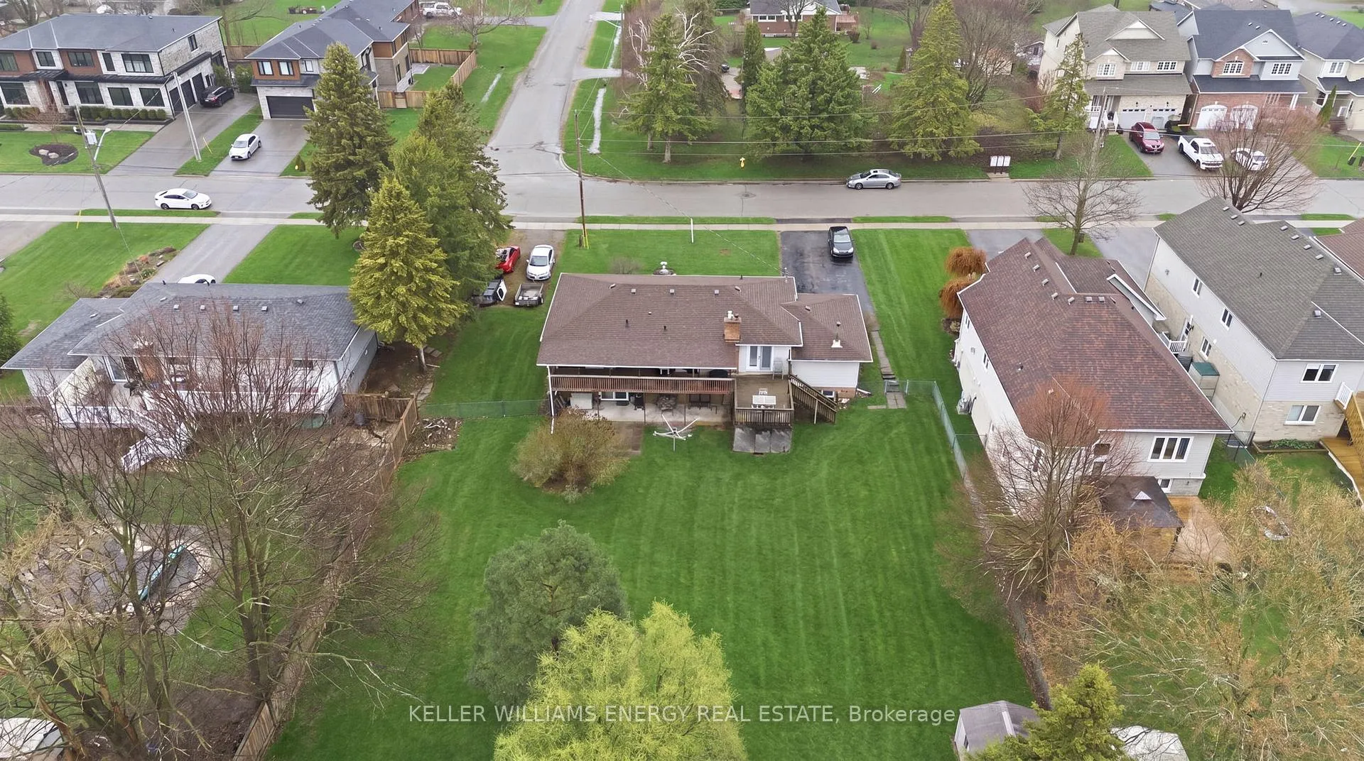 Photo 36 of 15 Westmore Street, Clarington, Courtice — HOMEH