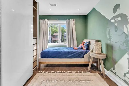 Photo 25 of 10 Oakdene Crescent, Toronto, Danforth — HOMEH