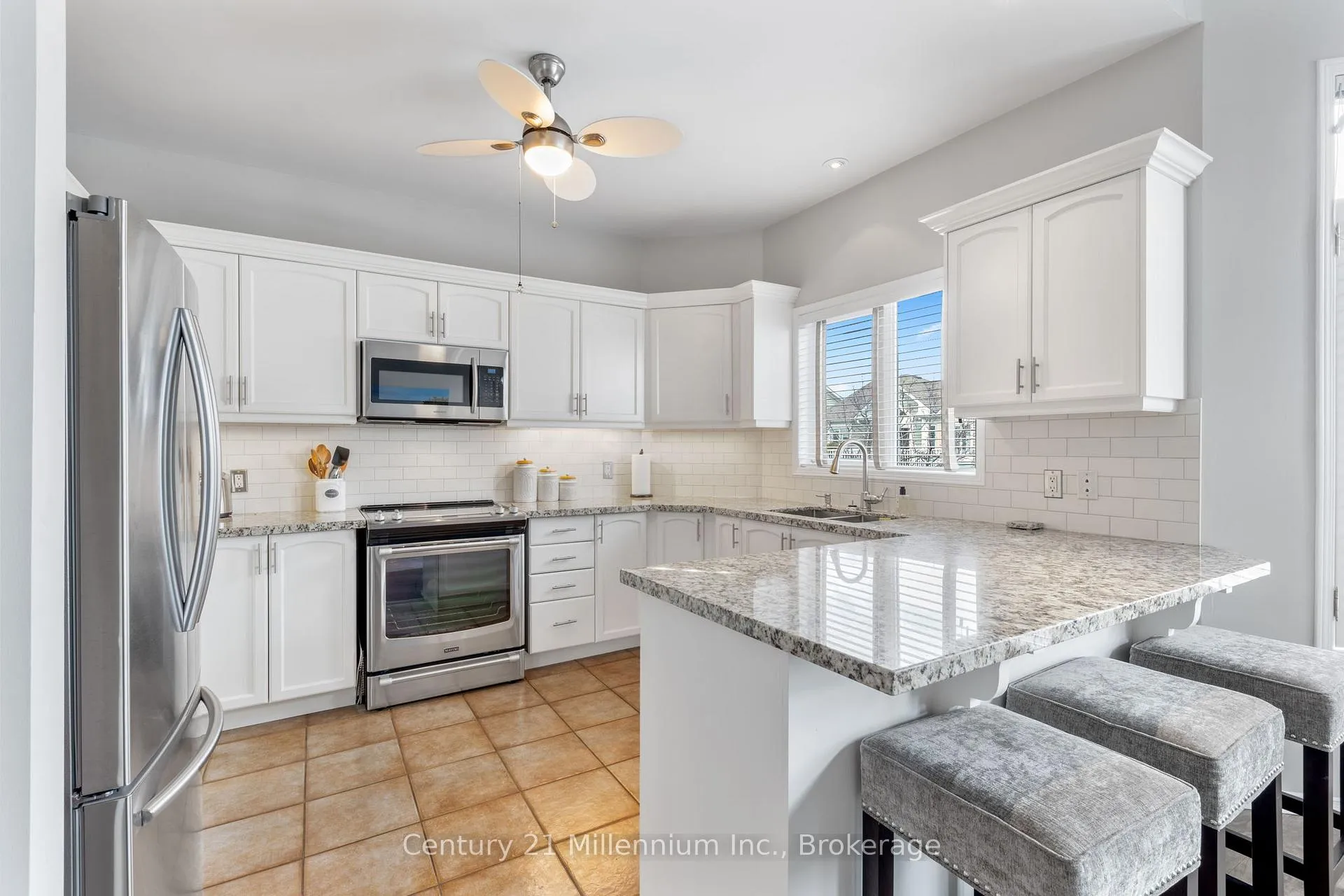 Photo 9 of Unit 11, 16 Cranberry Quay, Collingwood — HOMEH
