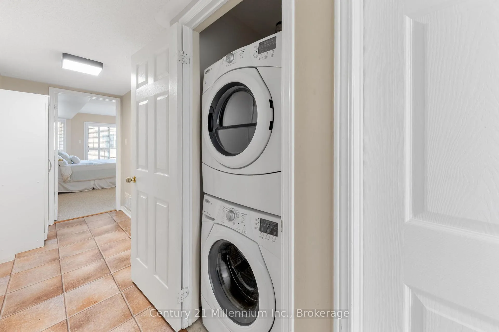 Photo 15 of Unit 11, 16 Cranberry Quay, Collingwood — HOMEH