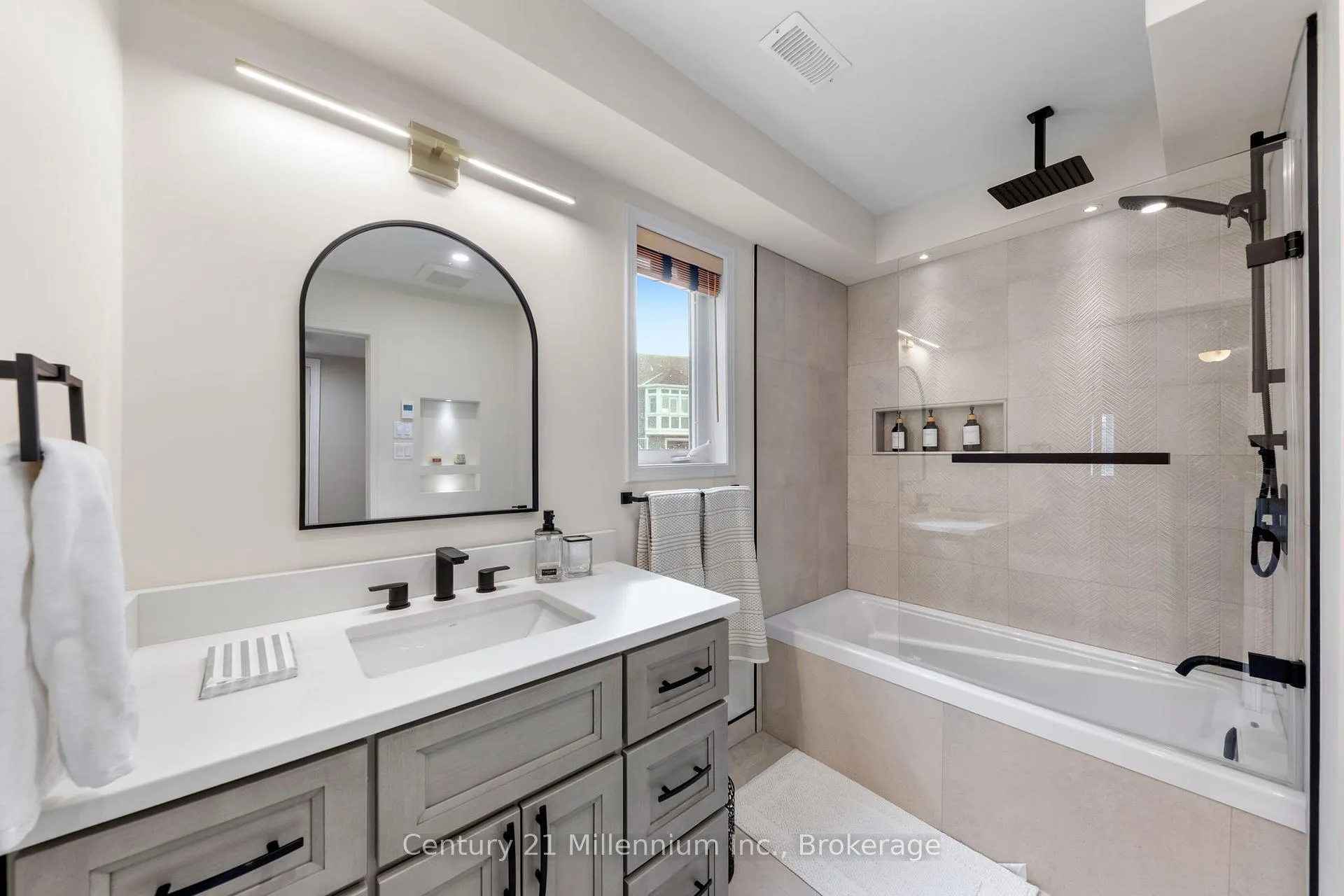 Photo 18 of Unit 11, 16 Cranberry Quay, Collingwood — HOMEH