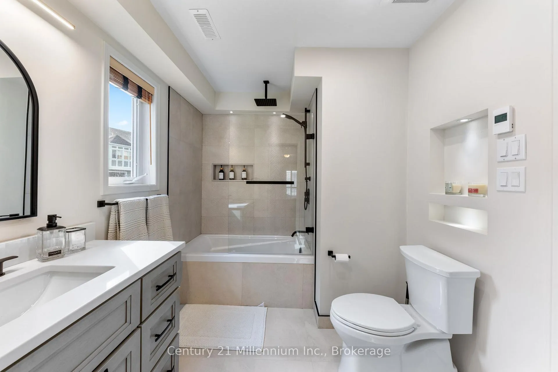 Photo 19 of Unit 11, 16 Cranberry Quay, Collingwood — HOMEH