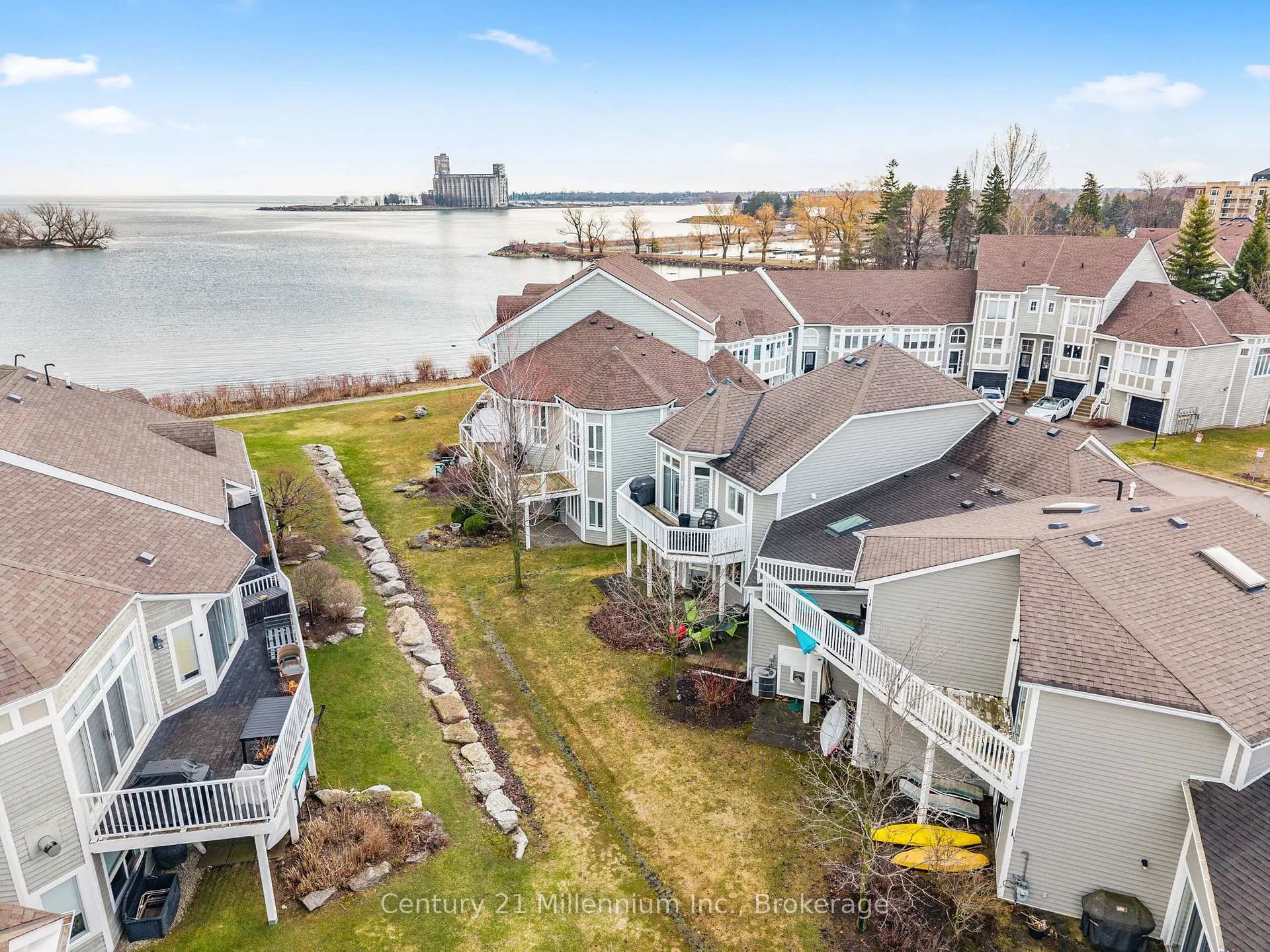 Photo 26 of Unit 11, 16 Cranberry Quay, Collingwood — HOMEH