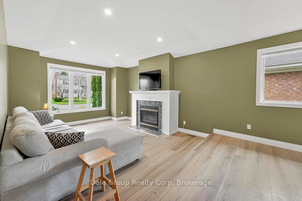 Photo 2 of 256 Rivers Boulevard E, South Huron, Exeter — HOMEH