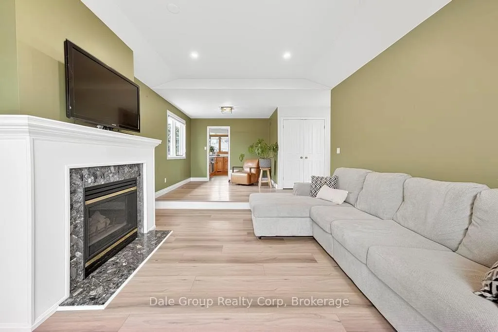 Photo 5 of 256 Rivers Boulevard E, South Huron, Exeter — HOMEH