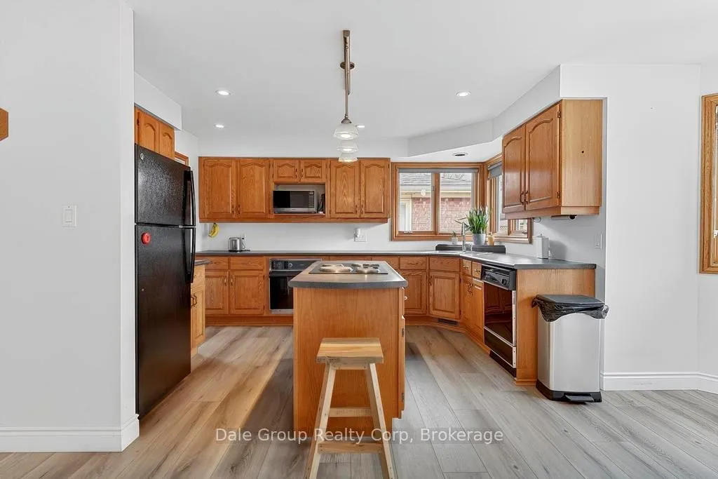 Photo 10 of 256 Rivers Boulevard E, South Huron, Exeter — HOMEH