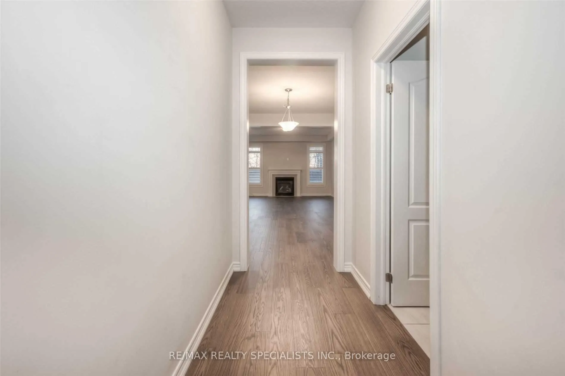 Photo 2 of Unit Upper, 516 Linden Drive, Cambridge, Preston Heights — HOMEH