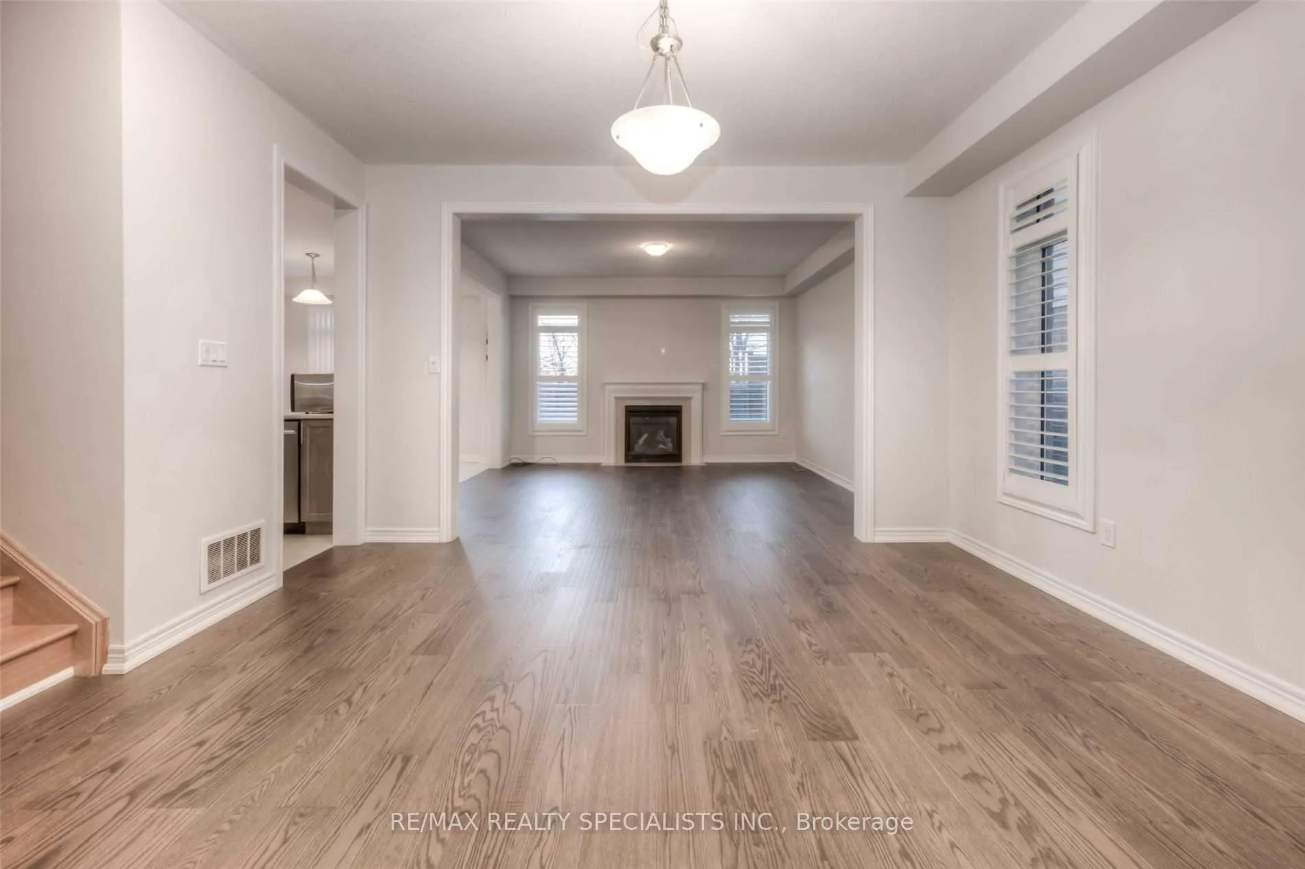 Photo 3 of Unit Upper, 516 Linden Drive, Cambridge, Preston Heights — HOMEH