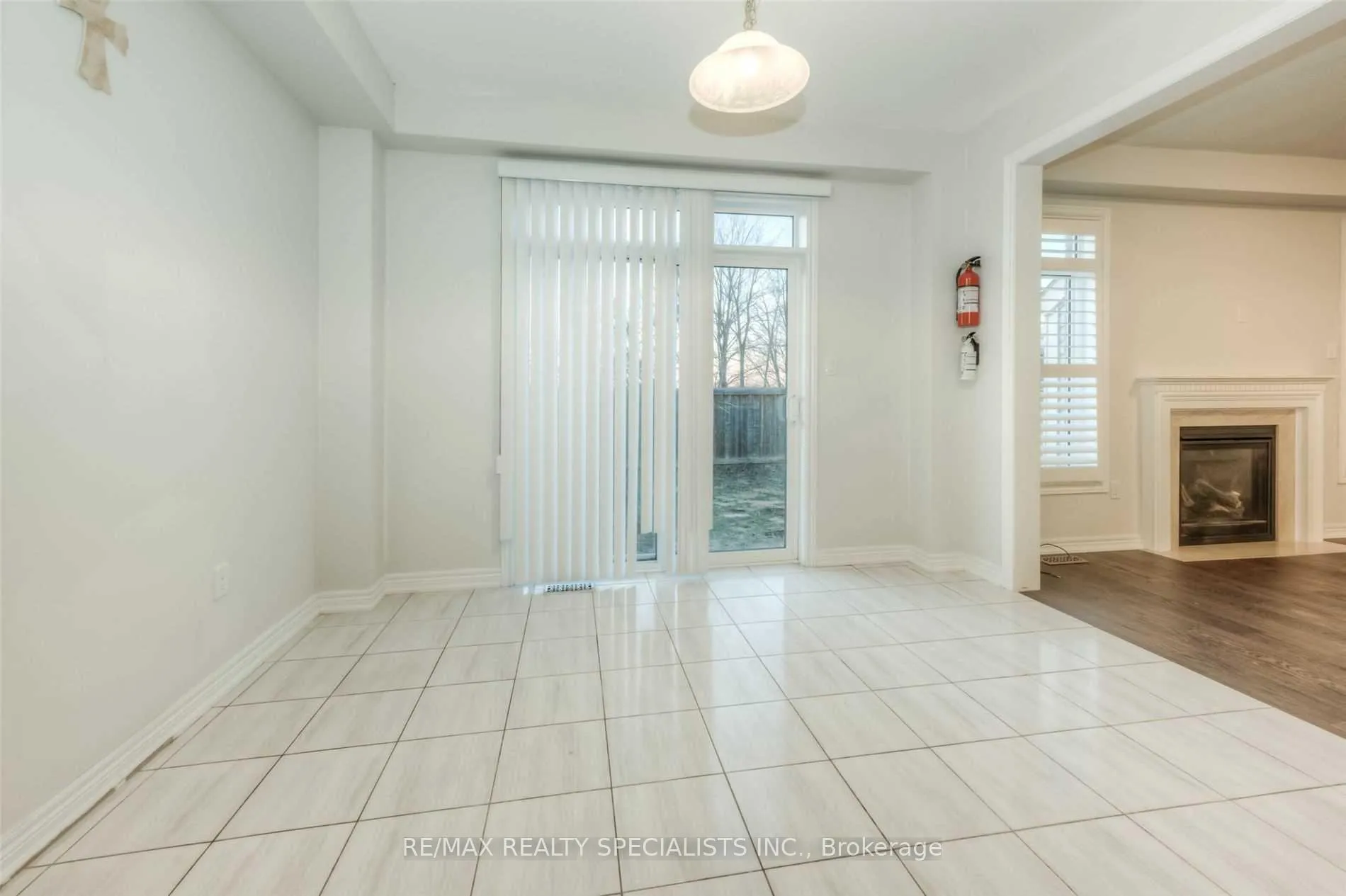 Photo 8 of Unit Upper, 516 Linden Drive, Cambridge, Preston Heights — HOMEH
