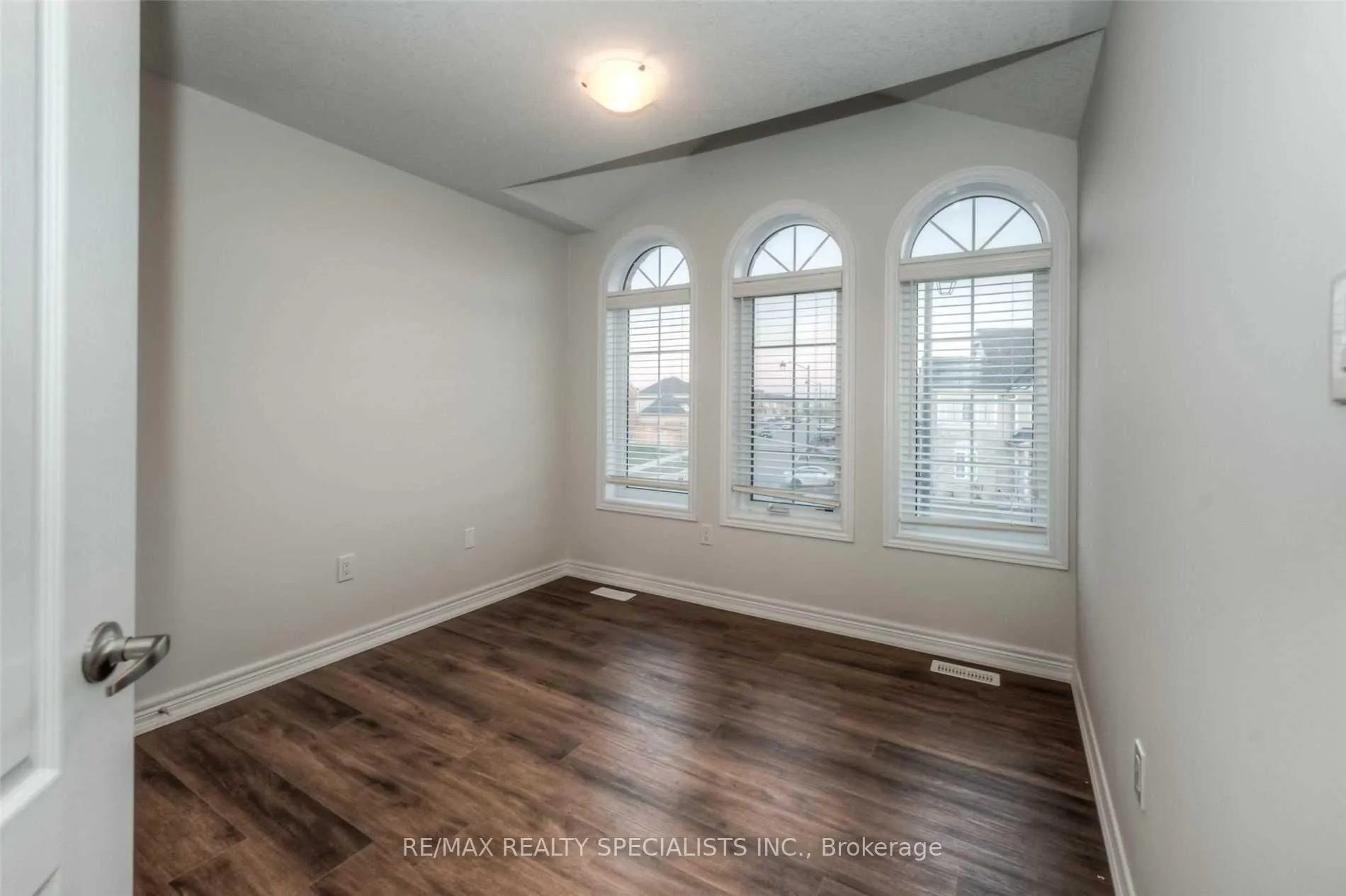 Photo 17 of Unit Upper, 516 Linden Drive, Cambridge, Preston Heights — HOMEH