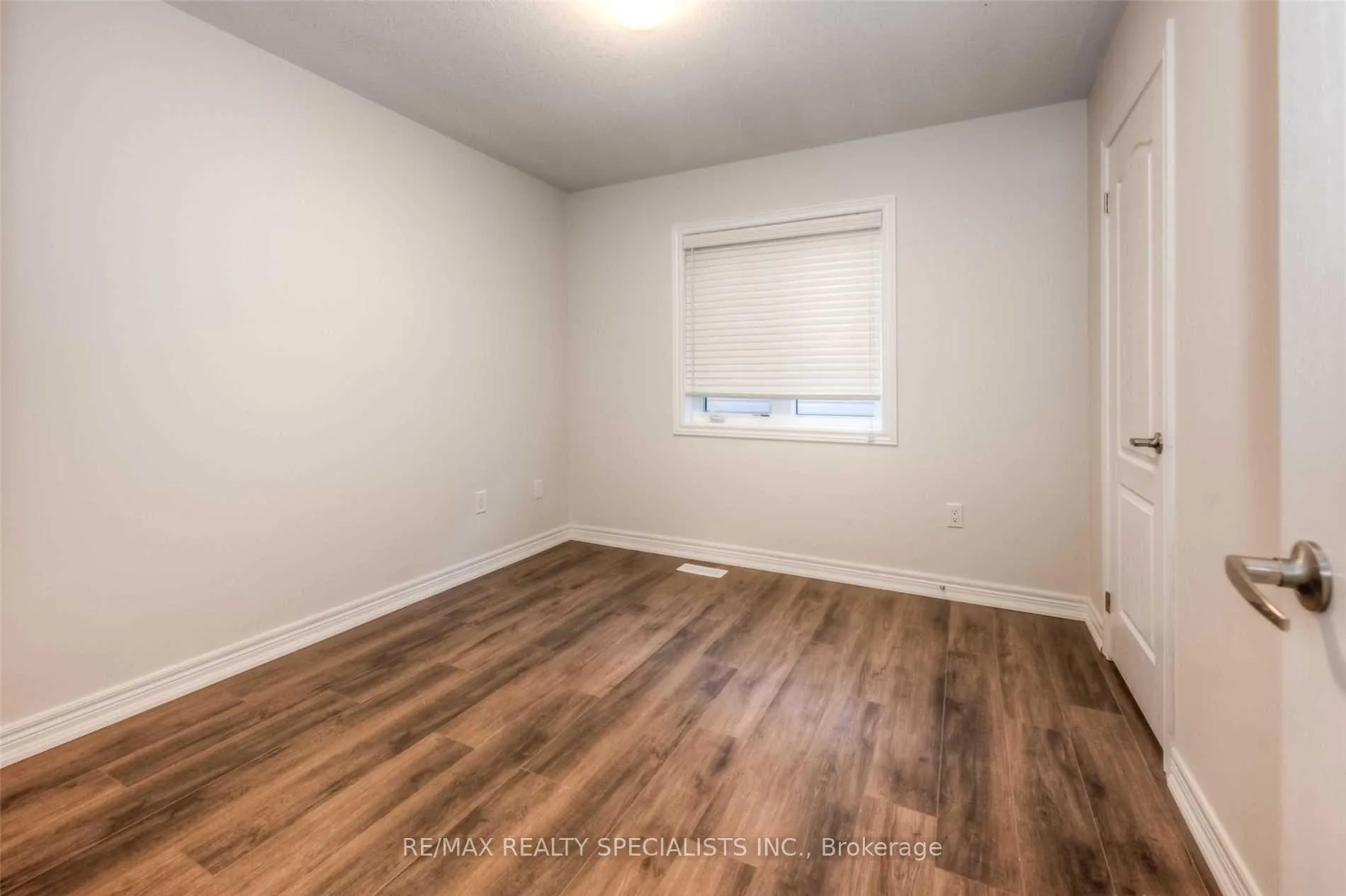 Photo 22 of Unit Upper, 516 Linden Drive, Cambridge, Preston Heights — HOMEH