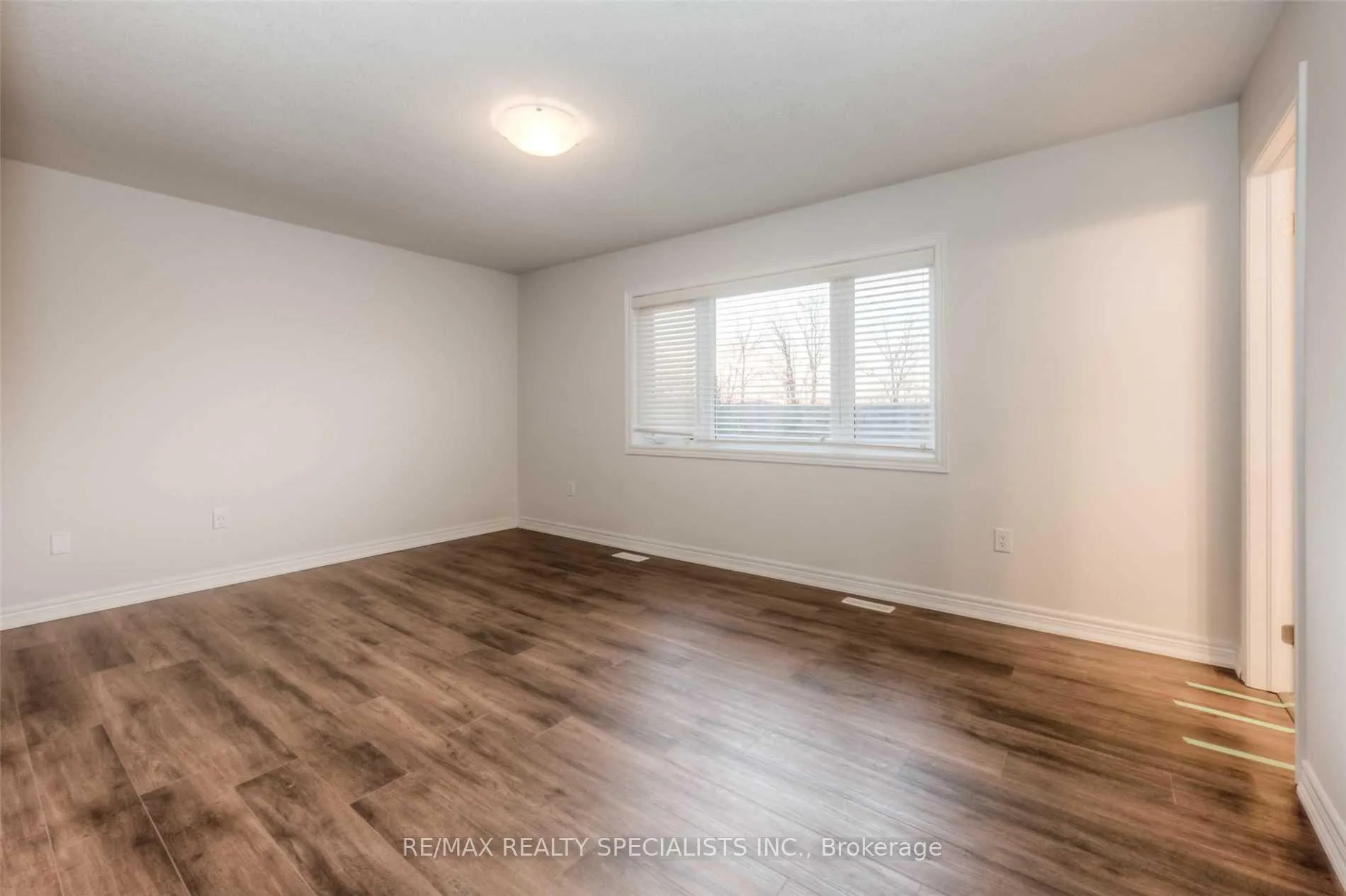 Photo 23 of Unit Upper, 516 Linden Drive, Cambridge, Preston Heights — HOMEH