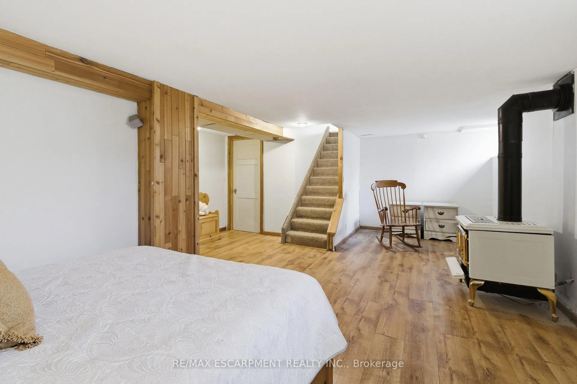 Photo 23 of 138 Glenholme Avenue, Hamilton, Glenview — HOMEH