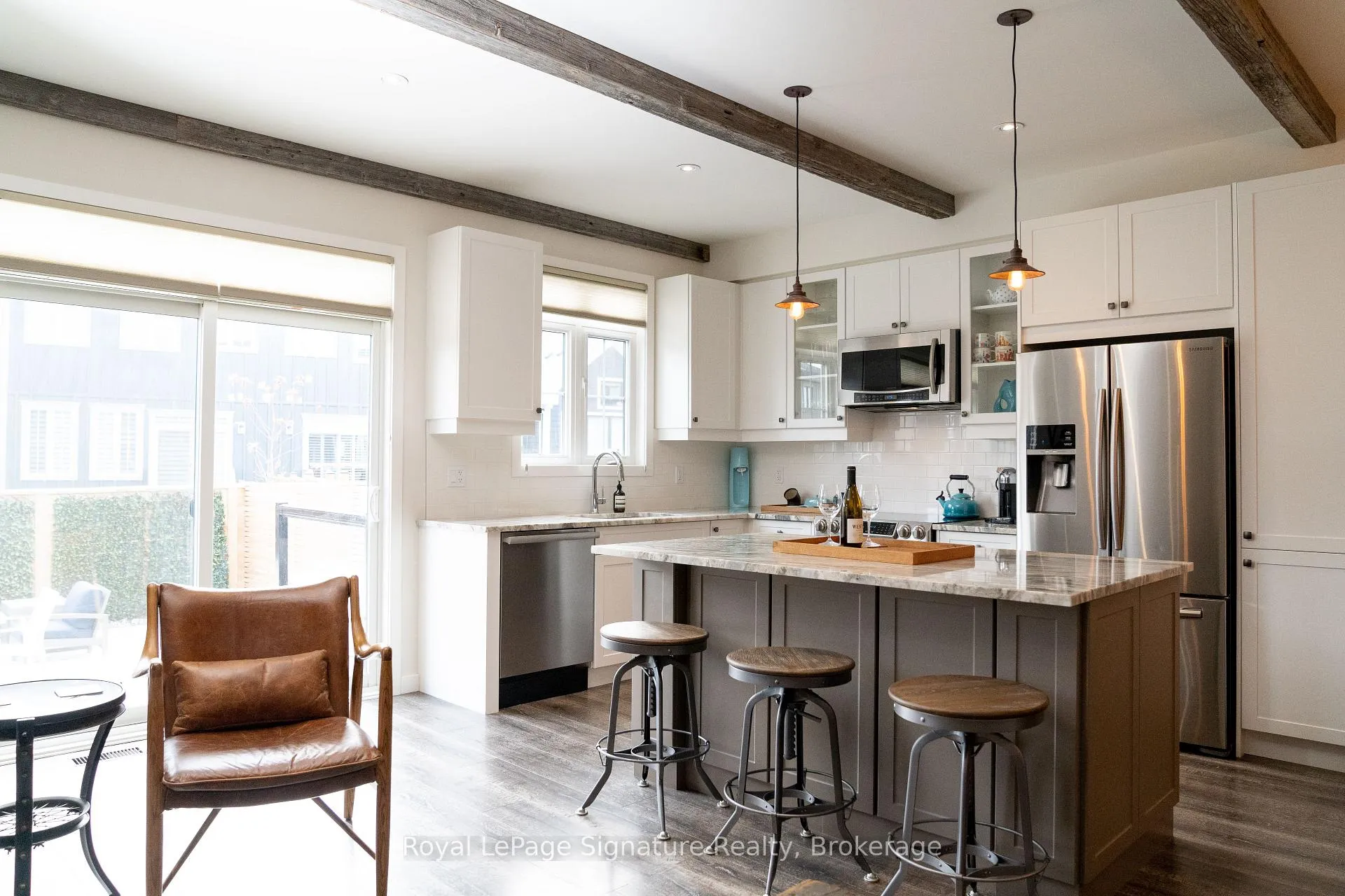 Photo 2 of 345 Yellow Birch Crescent, Blue Mountains — HOMEH
