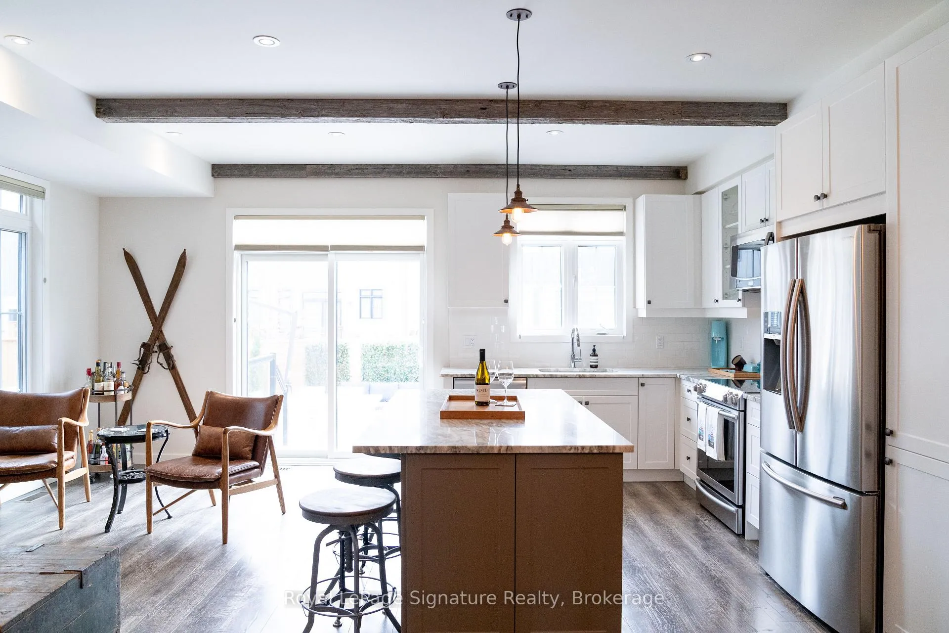 Photo 3 of 345 Yellow Birch Crescent, Blue Mountains — HOMEH