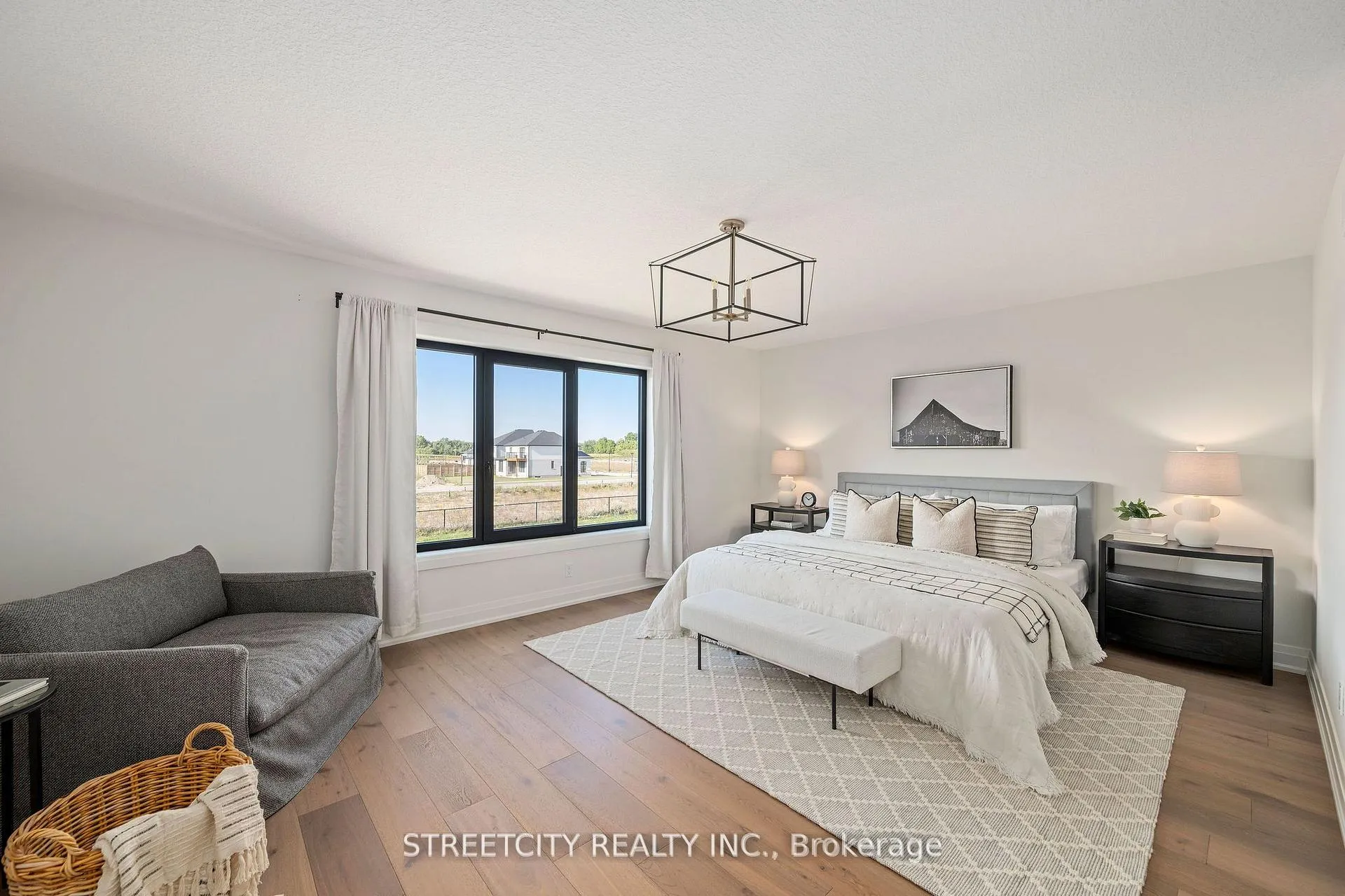 Photo 21 of 6354 Old Garrison Boulevard, London, South V — HOMEH