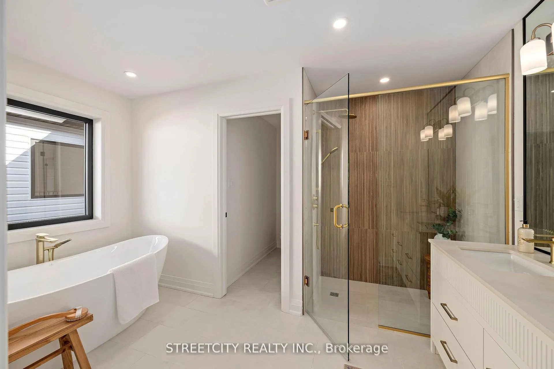 Photo 23 of 6354 Old Garrison Boulevard, London, South V — HOMEH