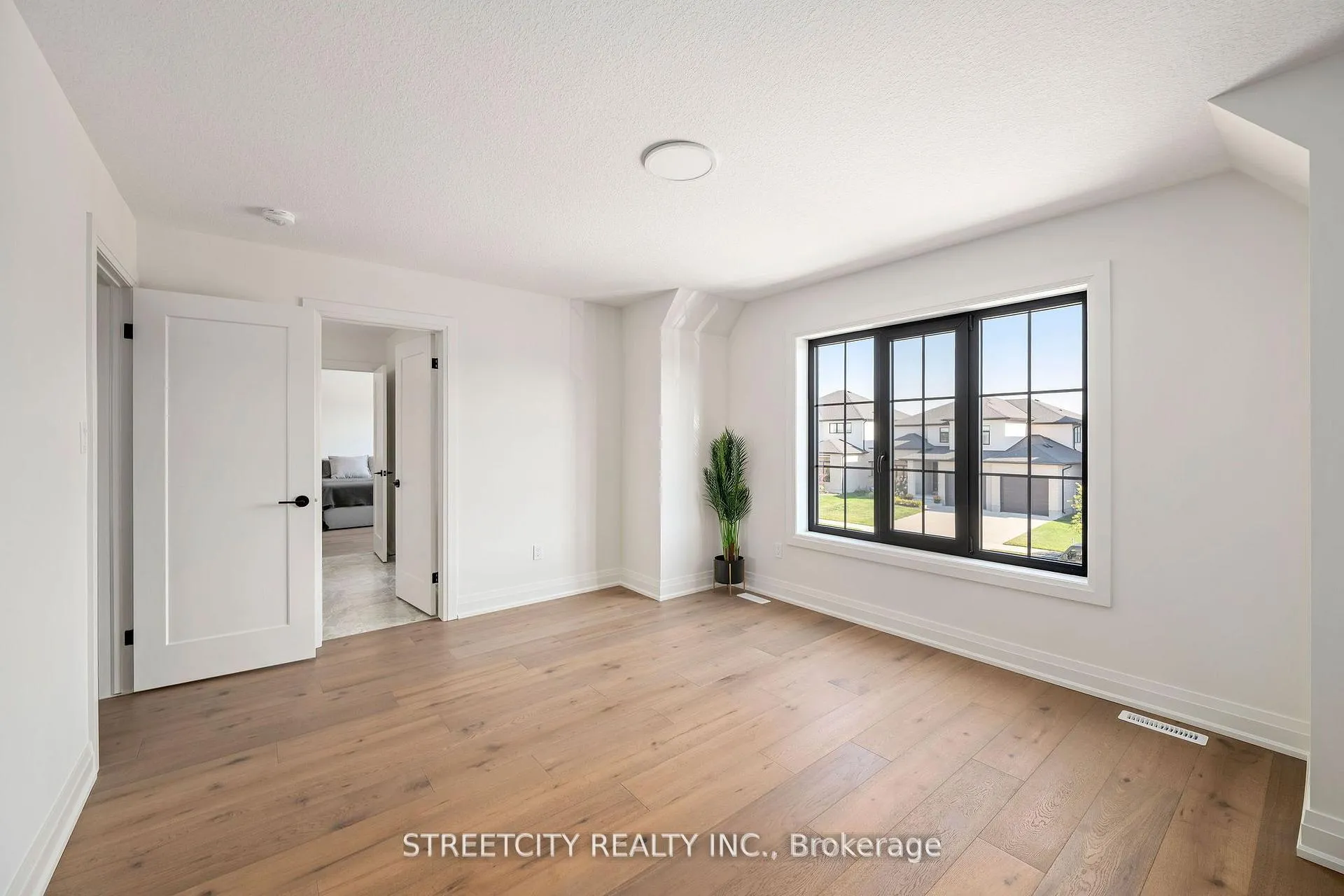 Photo 30 of 6354 Old Garrison Boulevard, London, South V — HOMEH