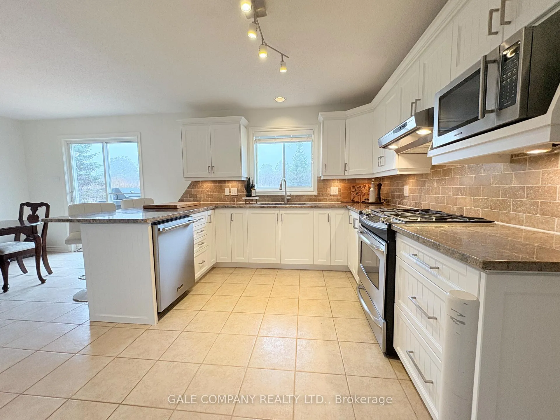 Photo 4 of 519 David Manchester Road, Ottawa, Huntley Ward (South West) — HOMEH