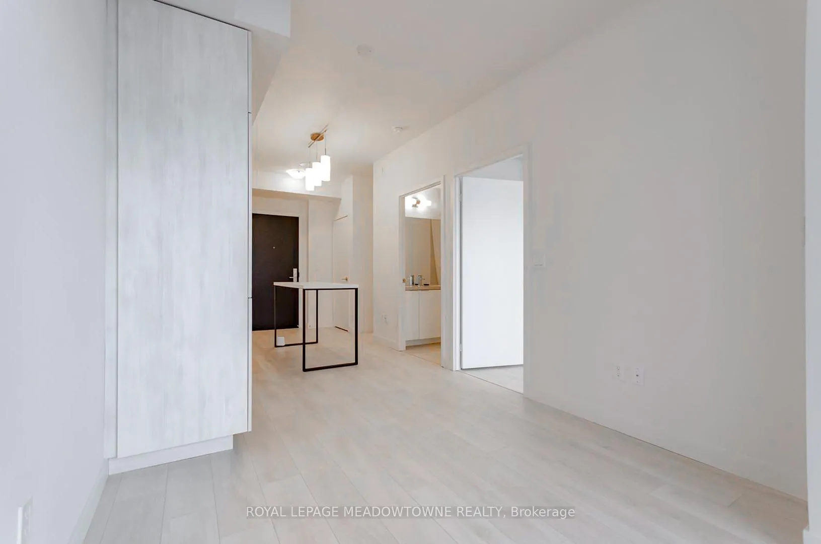Photo 6 of Unit 2608, 8 Eglinton Avenue E, Toronto, Mount Pleasant West — HOMEH
