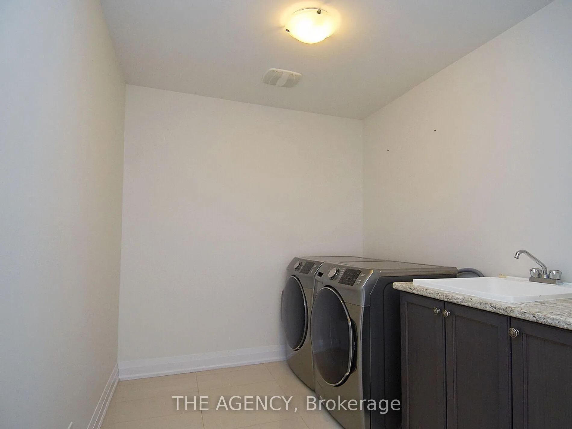 Photo 14 of 2344 Dobbinton Street, Oshawa, Windfields — HOMEH