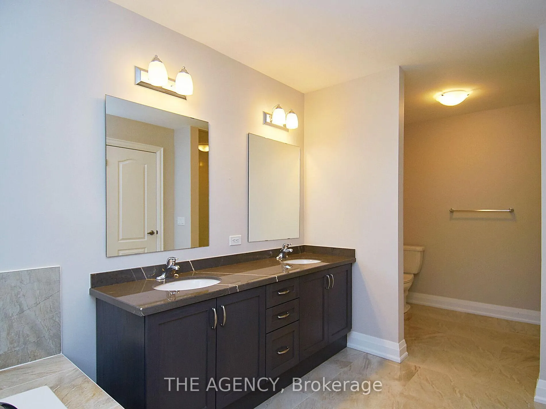 Photo 23 of 2344 Dobbinton Street, Oshawa, Windfields — HOMEH