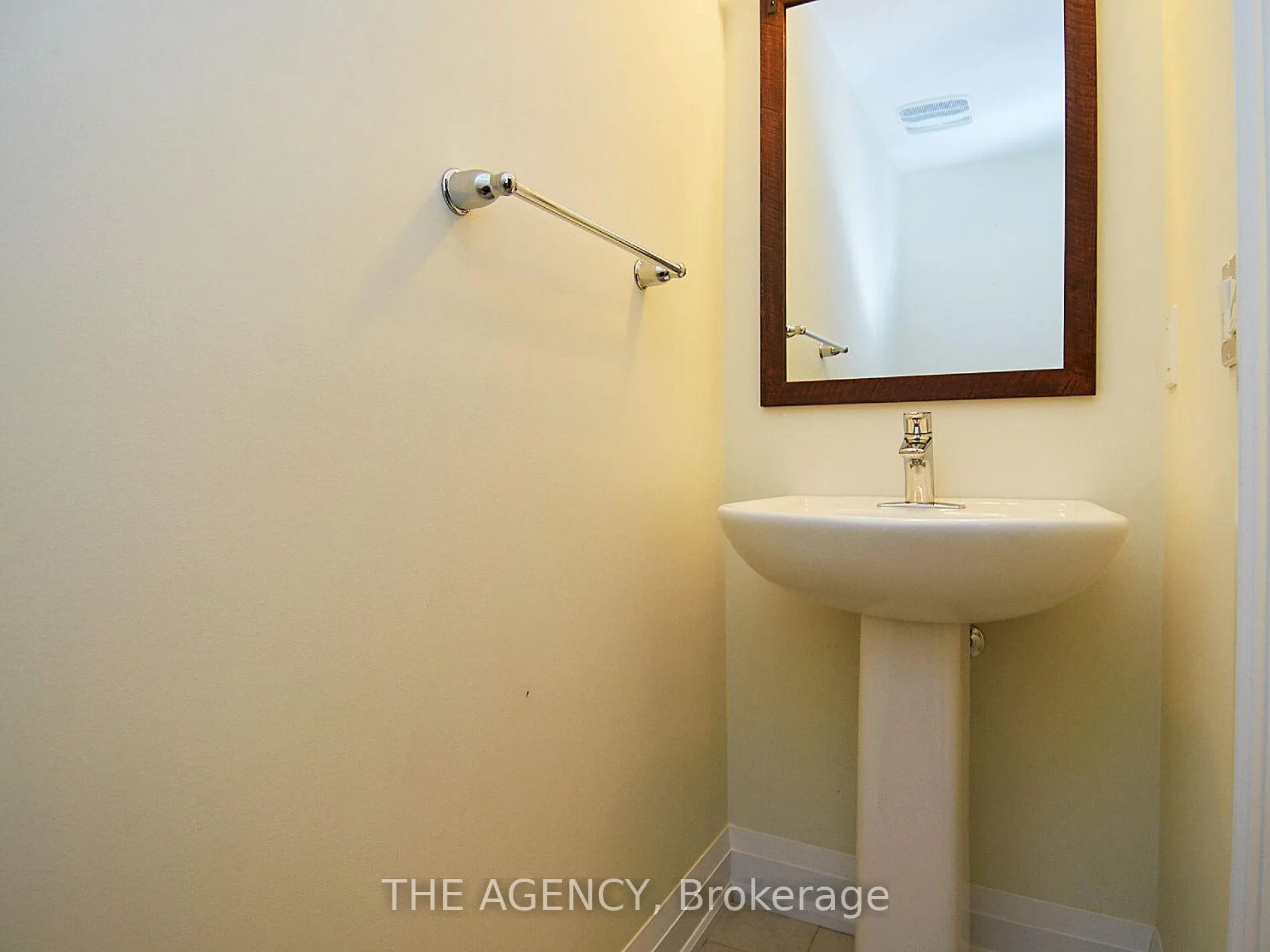 Photo 39 of 2344 Dobbinton Street, Oshawa, Windfields — HOMEH